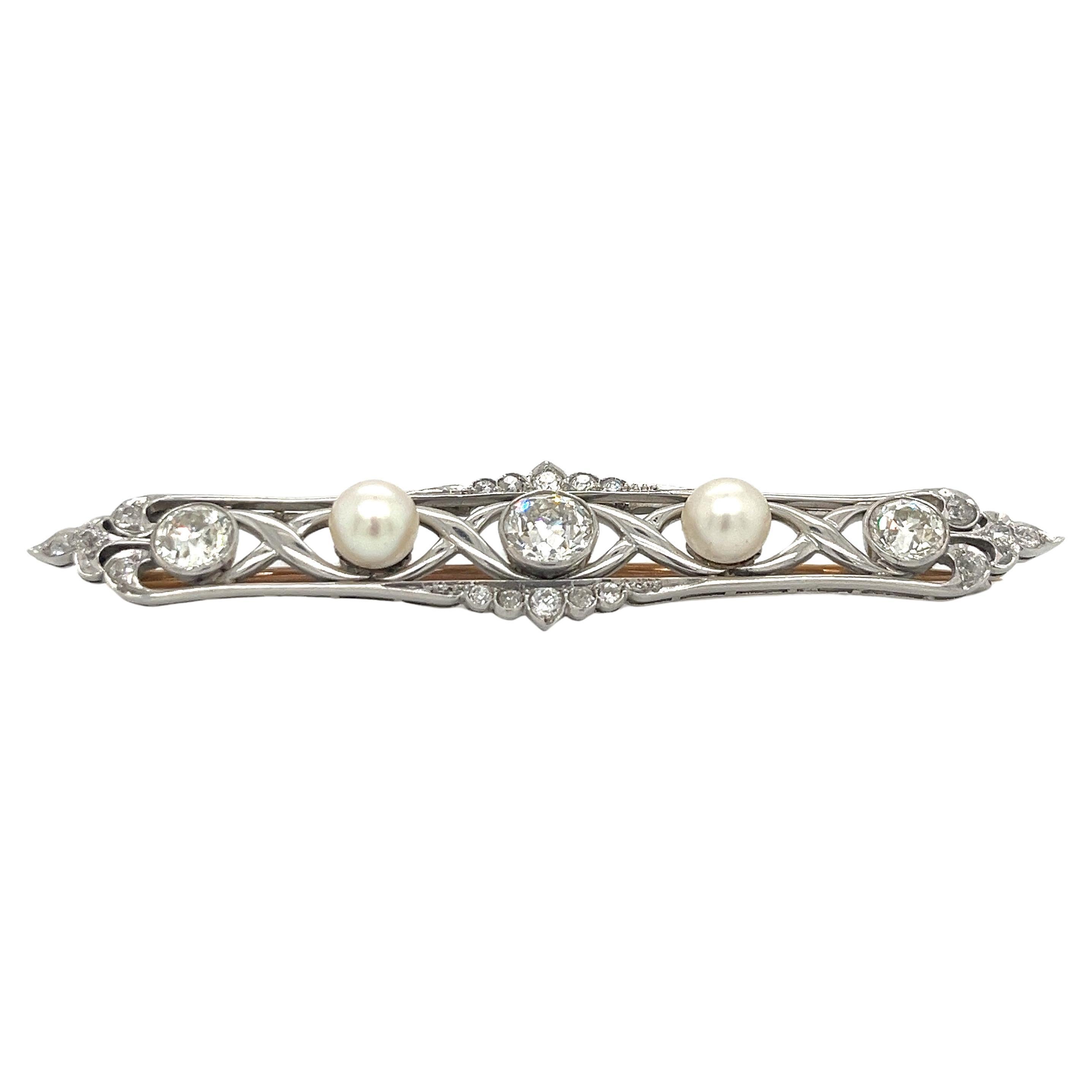 Exceptional Art Deco Platinum and Diamond Brooch, Circa 1930s For Sale