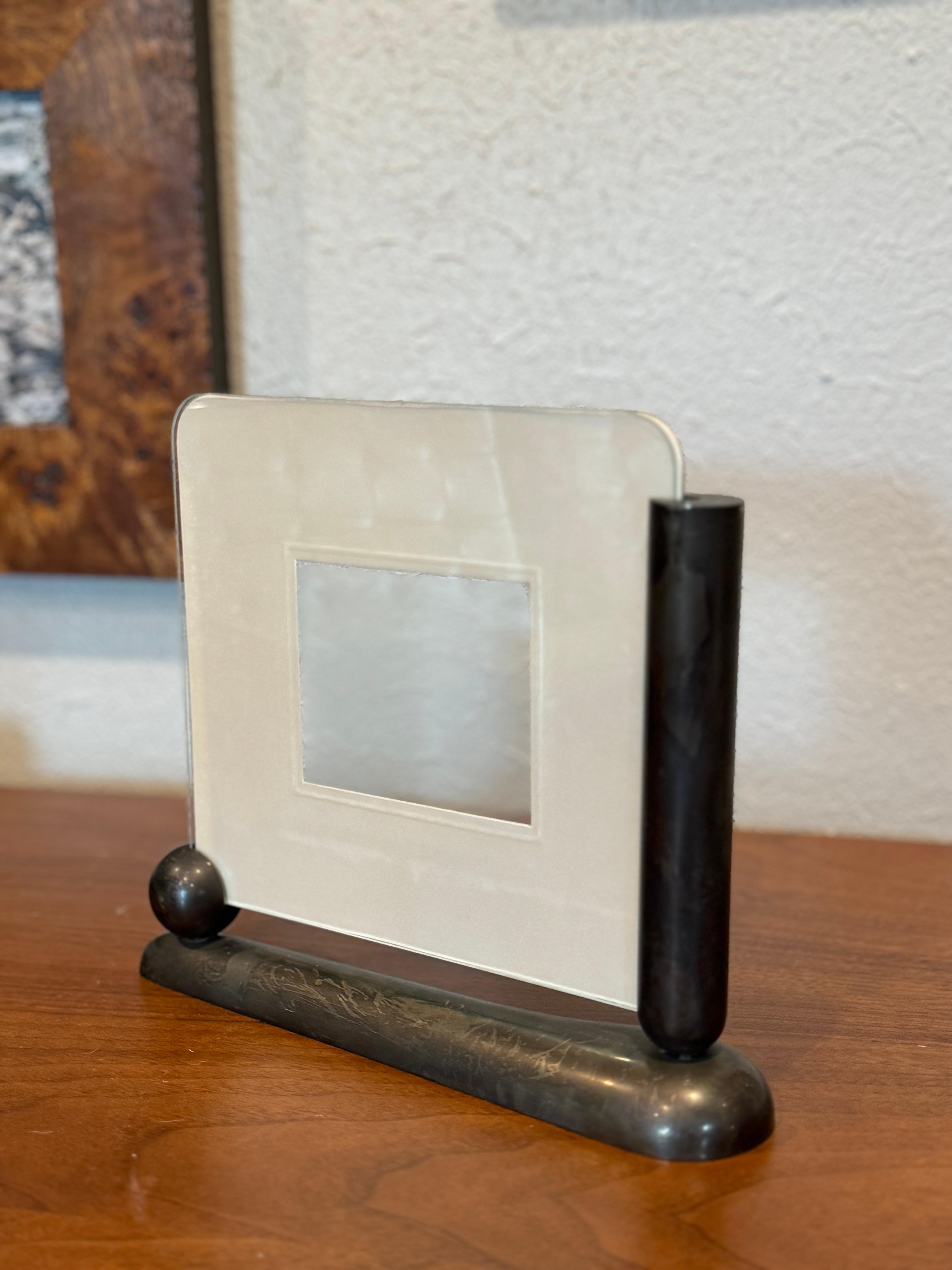 Europeo Eccezionale cornice per foto da tavolo Art deco free standing degli anni '30 circa