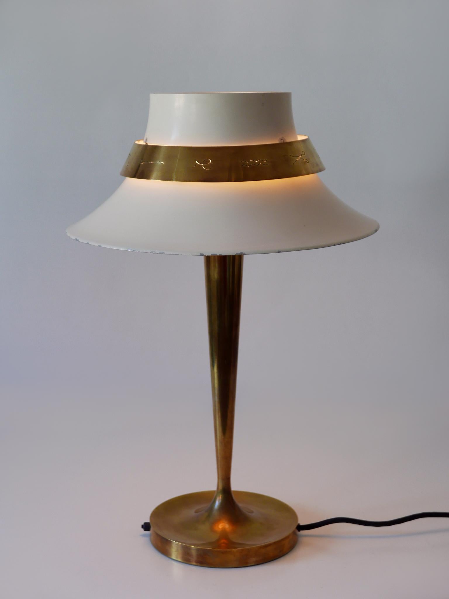 Außergewöhnliche Art Deco Zodiac Schreibtischlampe oder Tischlampe von Jean Perzel Frankreich 1940er Jahre im Zustand „Gut“ im Angebot in Munich, DE