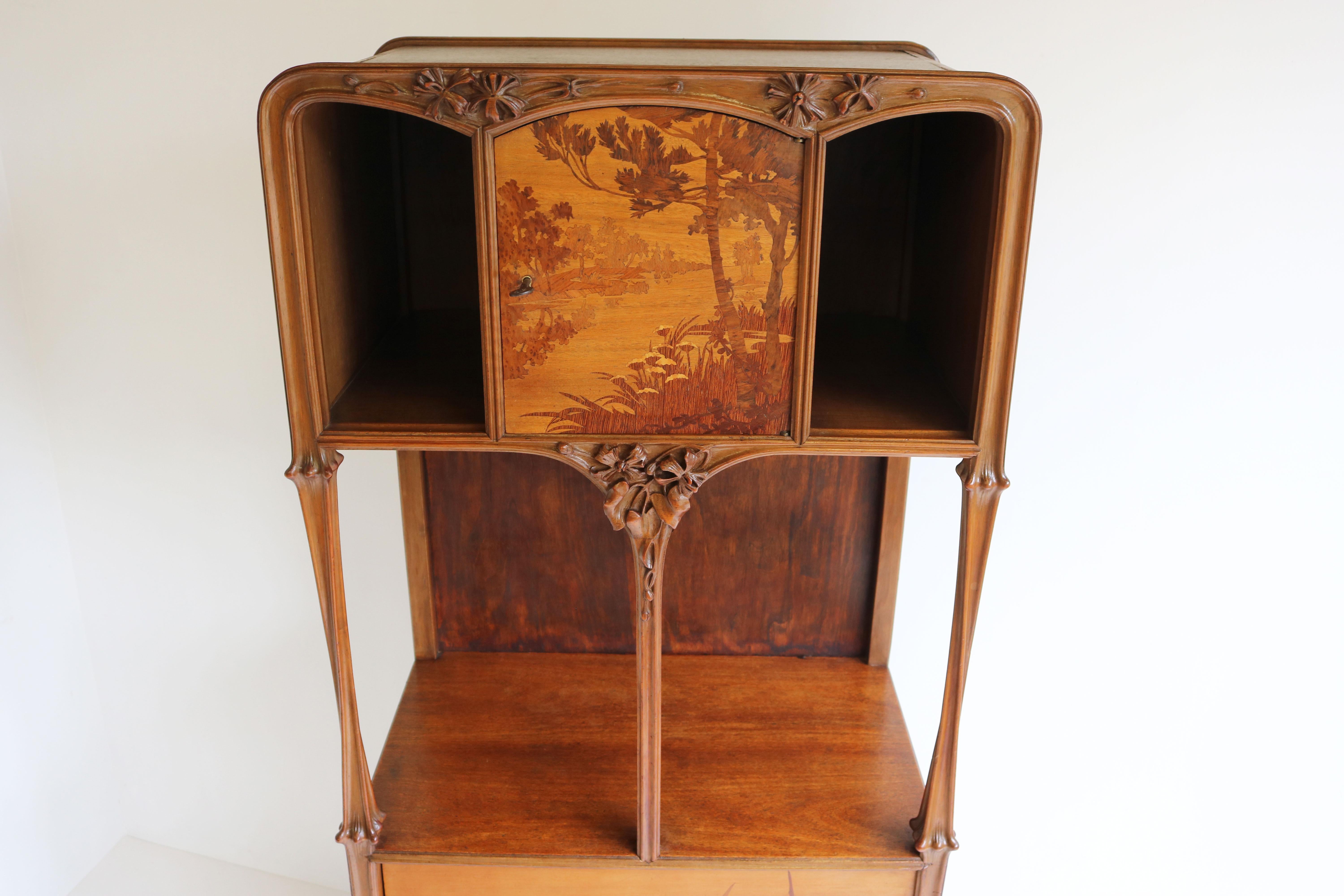 Exceptionnel meuble de rangement Art Nouveau de Louis Majorelle 1900 antique français Nancy  en vente 2