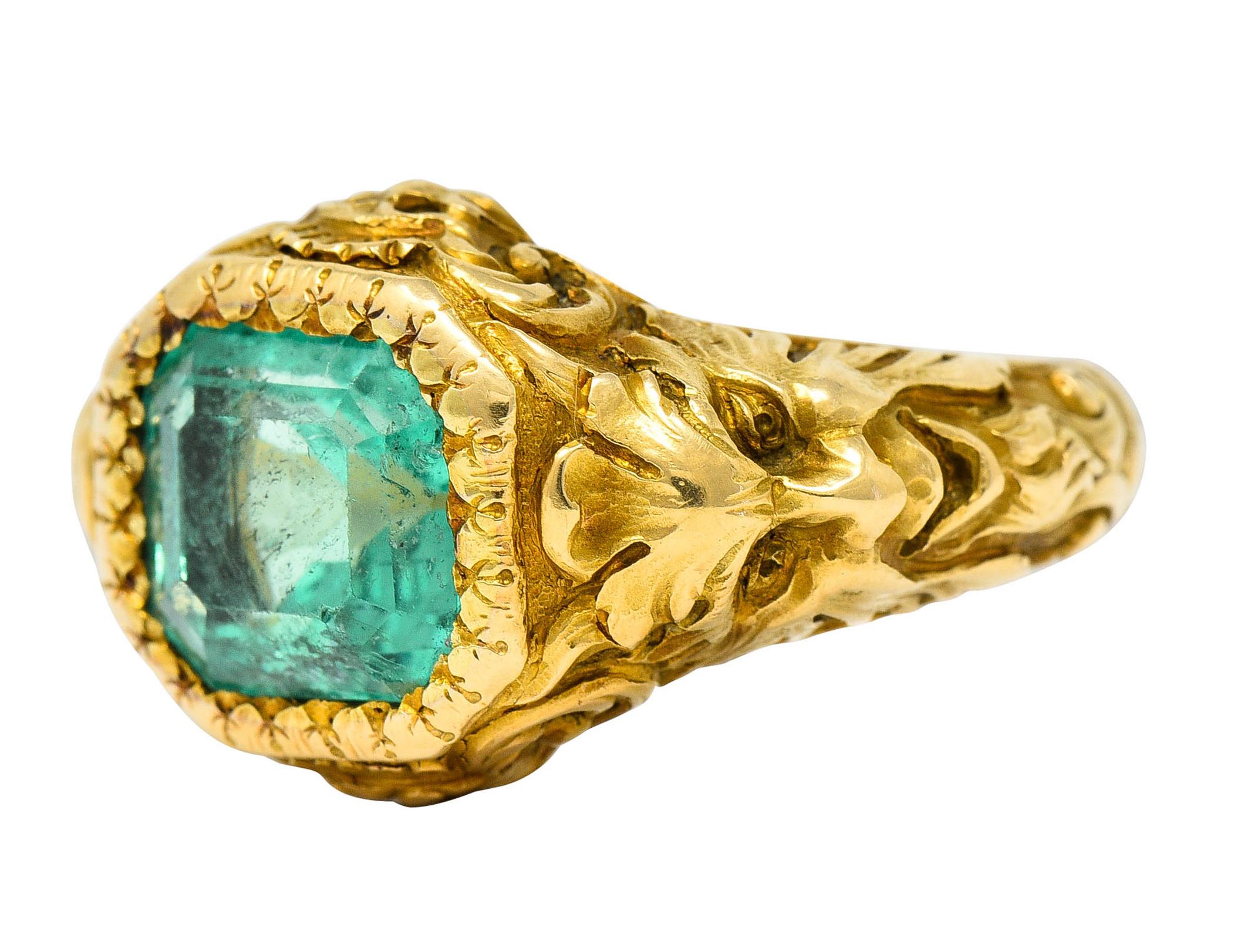 Women's or Men's Exceptional Art Nouveau Emerald 18 Karat Gold Green Man Signet Ring