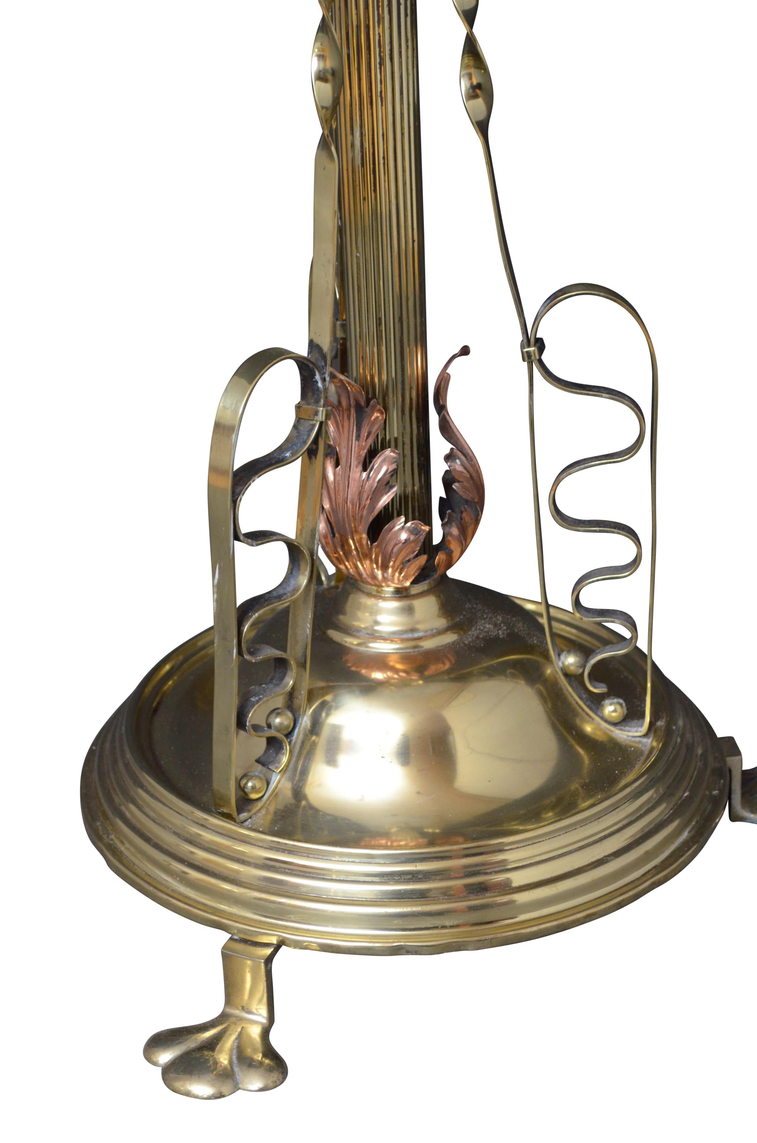 Laiton Exceptionnelle lampe de sol Art Nouveau en vente