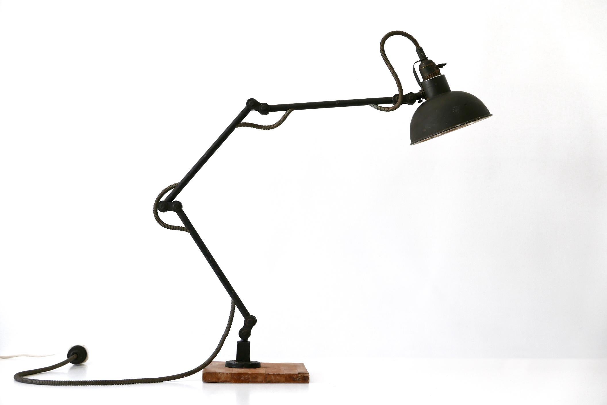 Exceptional Articulated Bauhaus Workshop Wall Lamp or Task Light 1920s Germany For Sale 6