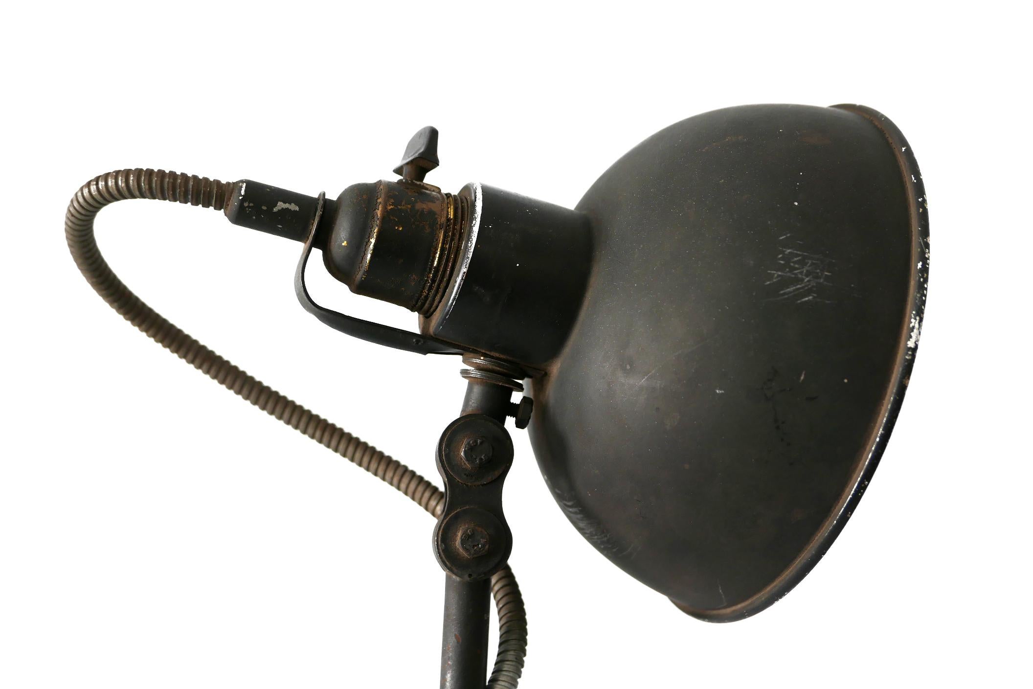 Exceptional Articulated Bauhaus Workshop Wall Lamp or Task Light 1920s Germany For Sale 12