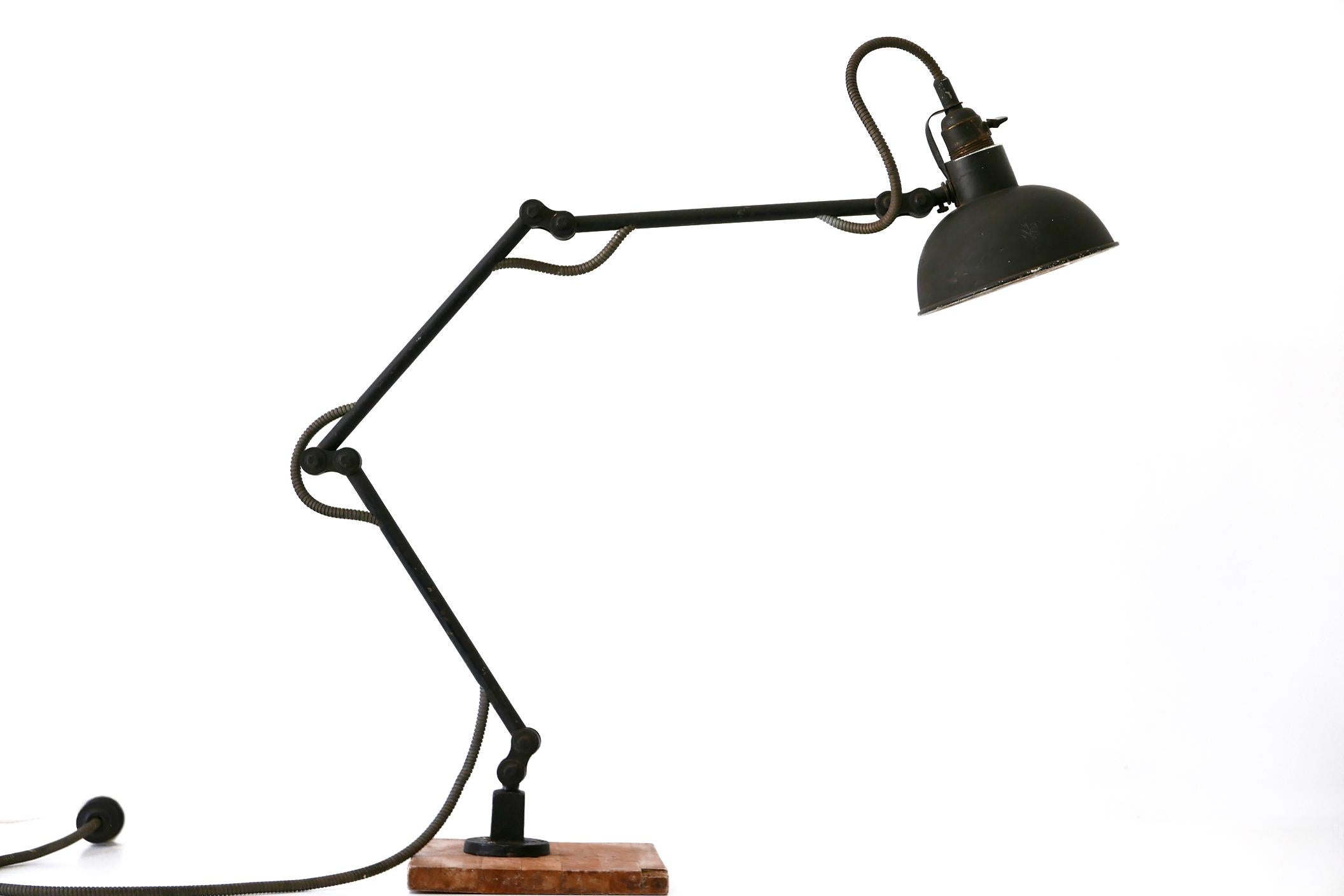 Early 20th Century Exceptional Articulated Bauhaus Workshop Wall Lamp or Task Light 1920s Germany For Sale