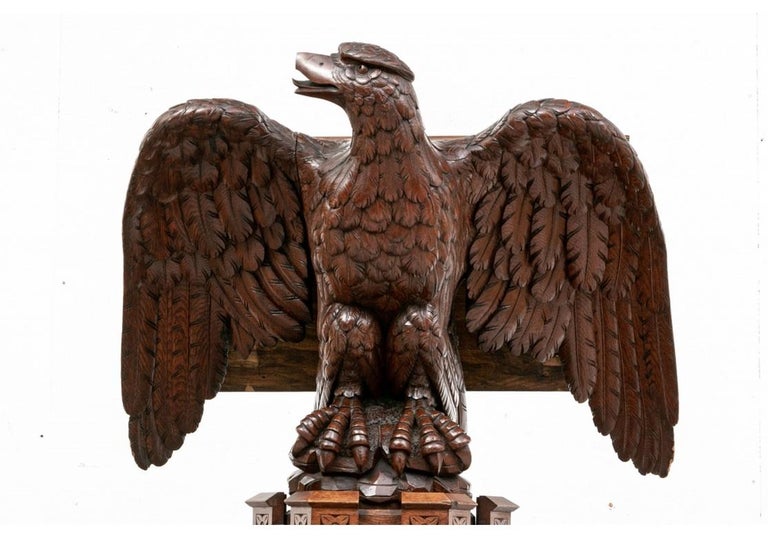 Bois dur sculpté indien et aigle - bois dur