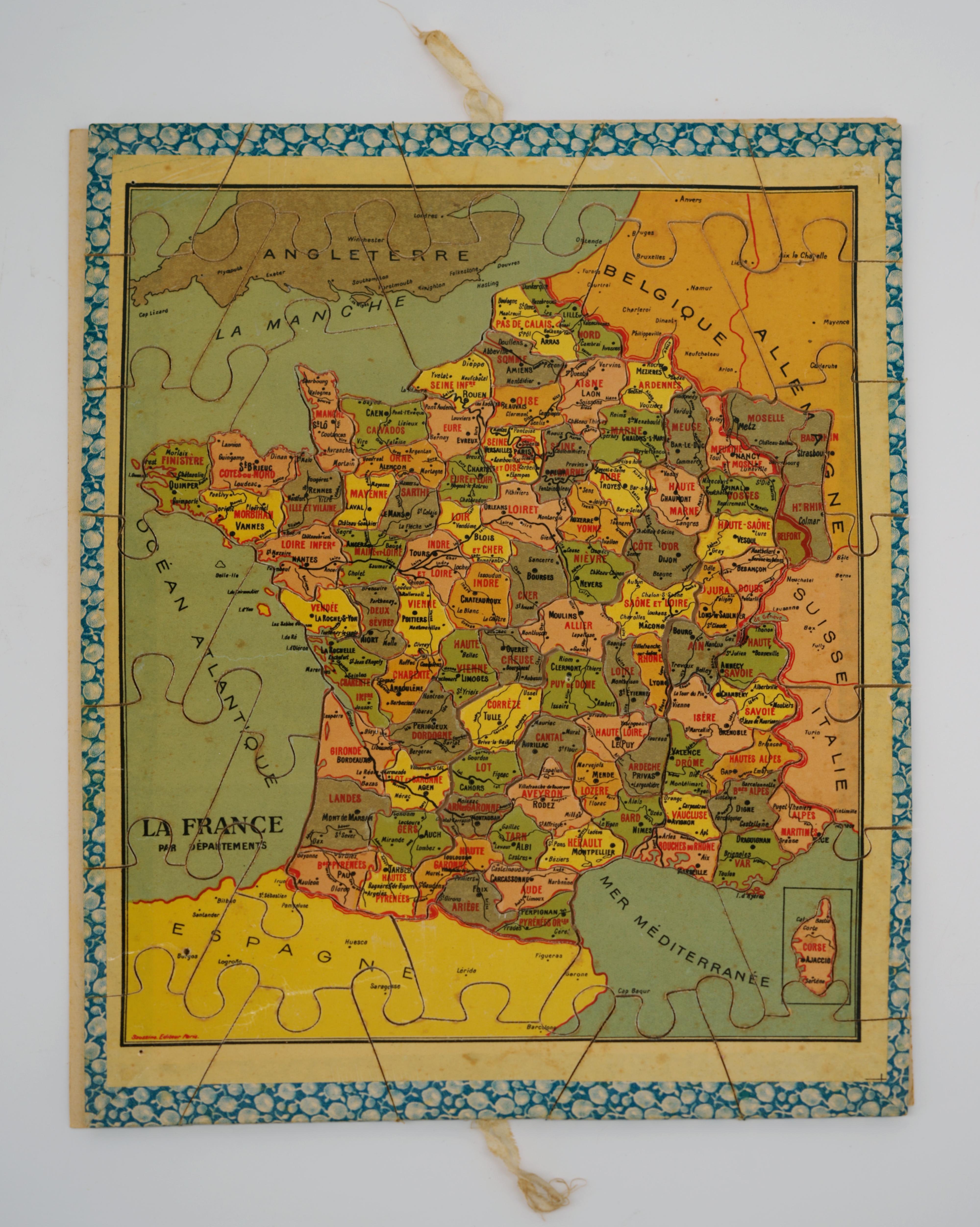 Papier Exceptionnel puzzle Atlas de Léon Saussine, vers 1900 en vente