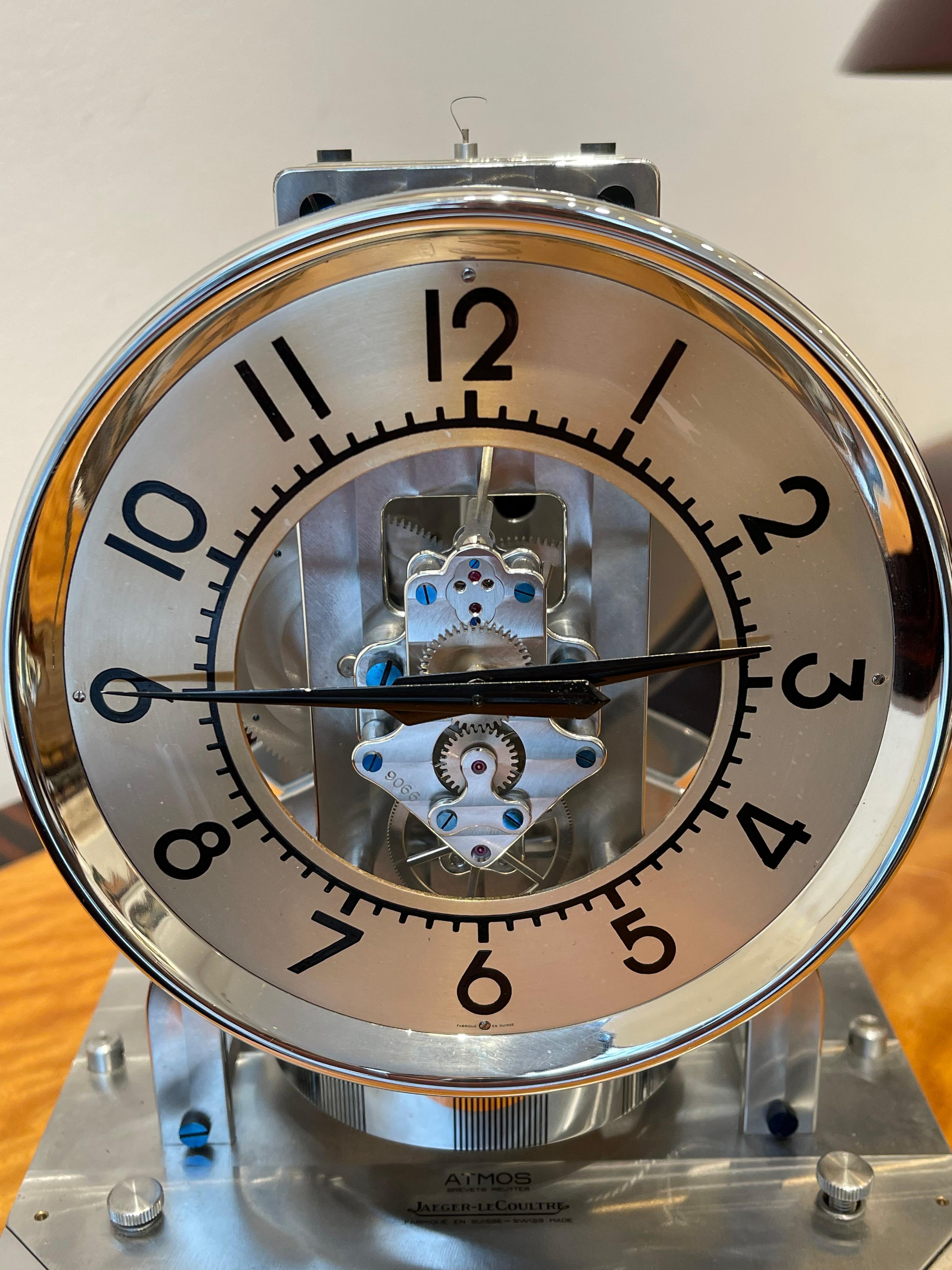 Chrome Exceptional Atmos Table Clock by Jaeger-Lecoultre, circa 1940, Switzerland For Sale