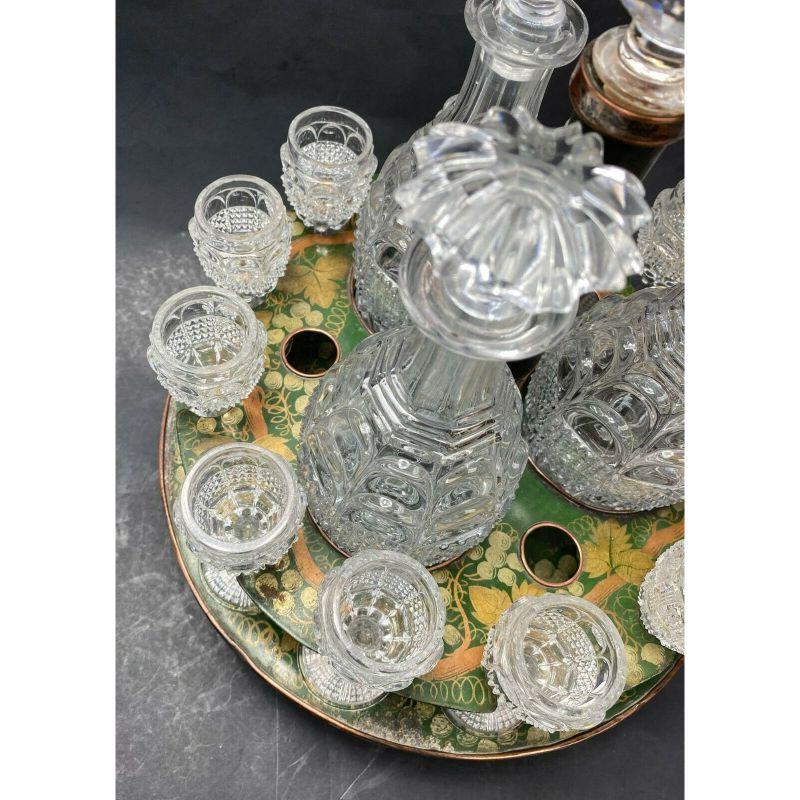 Exceptionnel verre de Baccarat taillé en Tantale Diamant et Feuilles, vers 1950 État moyen - En vente à Gardena, CA