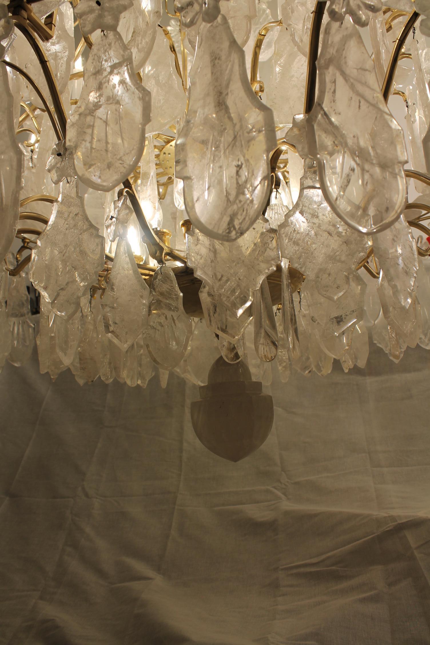 Exceptional Baccarat  of rock crystal chandelier  classic  H230Cm  W120cm In Excellent Condition For Sale In London, GB