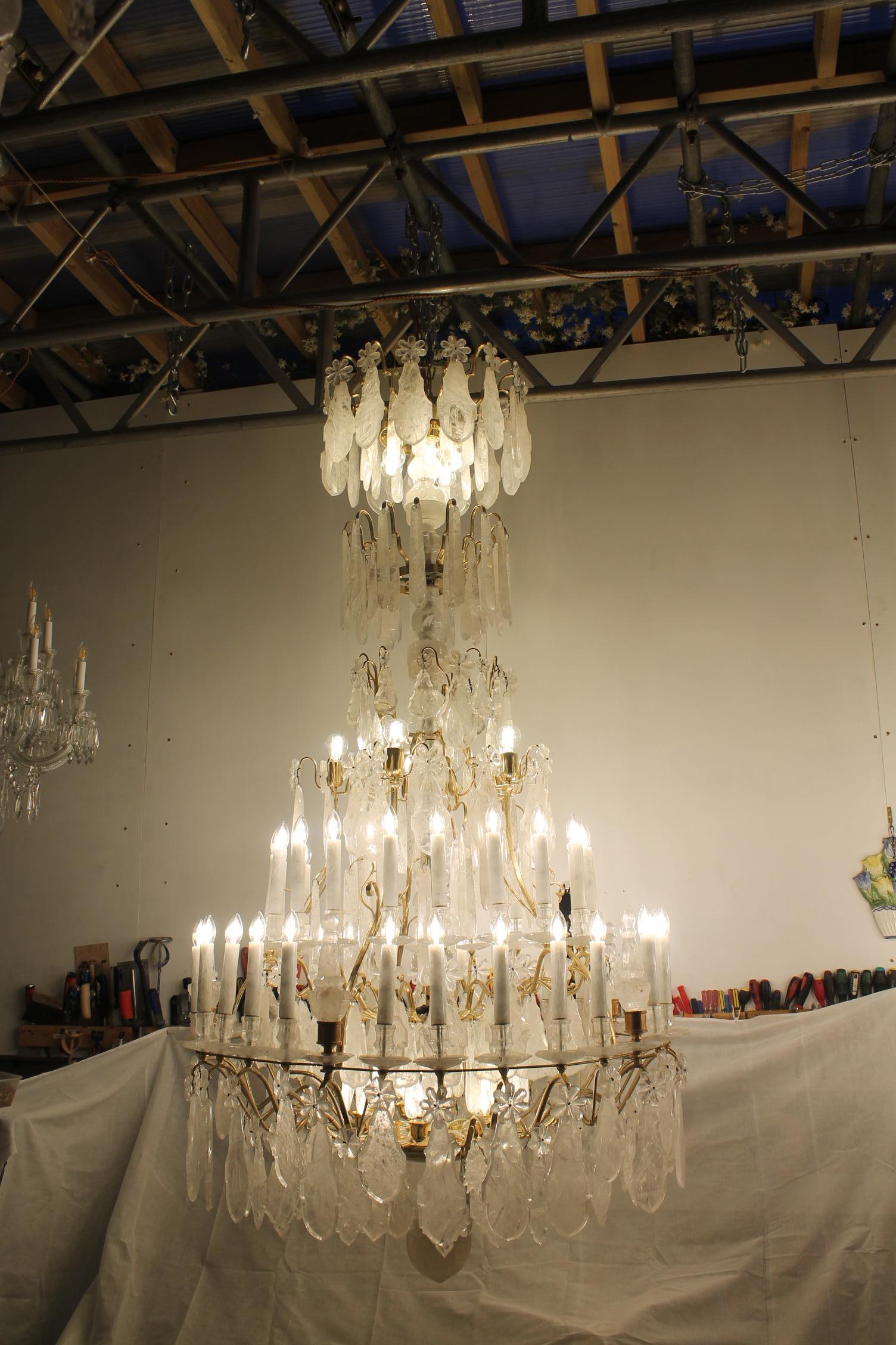 Exceptional Baccarat  of rock crystal chandelier  classic  H230Cm  W120cm For Sale 1