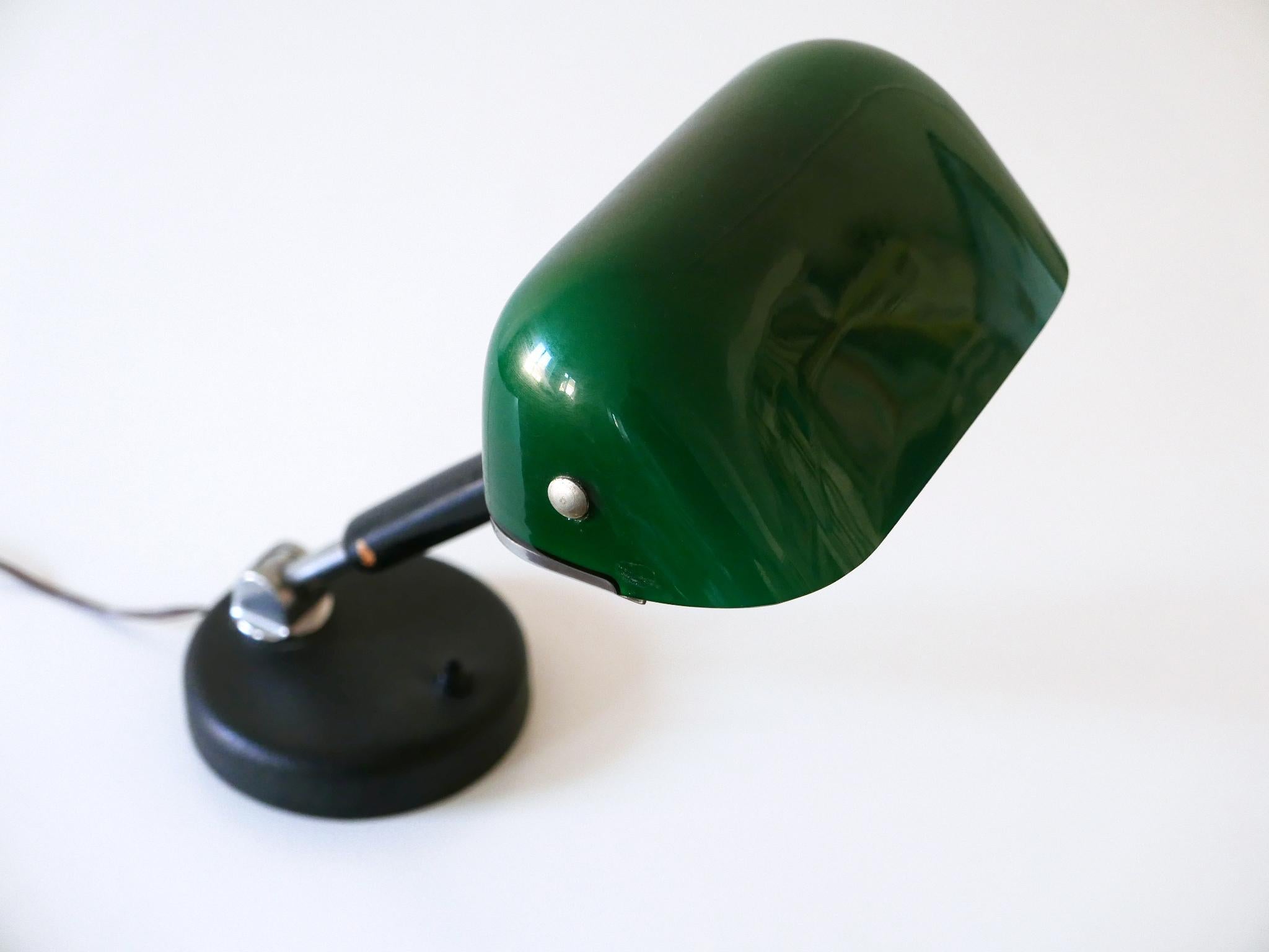 Exceptional Bauhaus Bankers Table Lamp with Original Green Glass, 1930s, Germany 10
