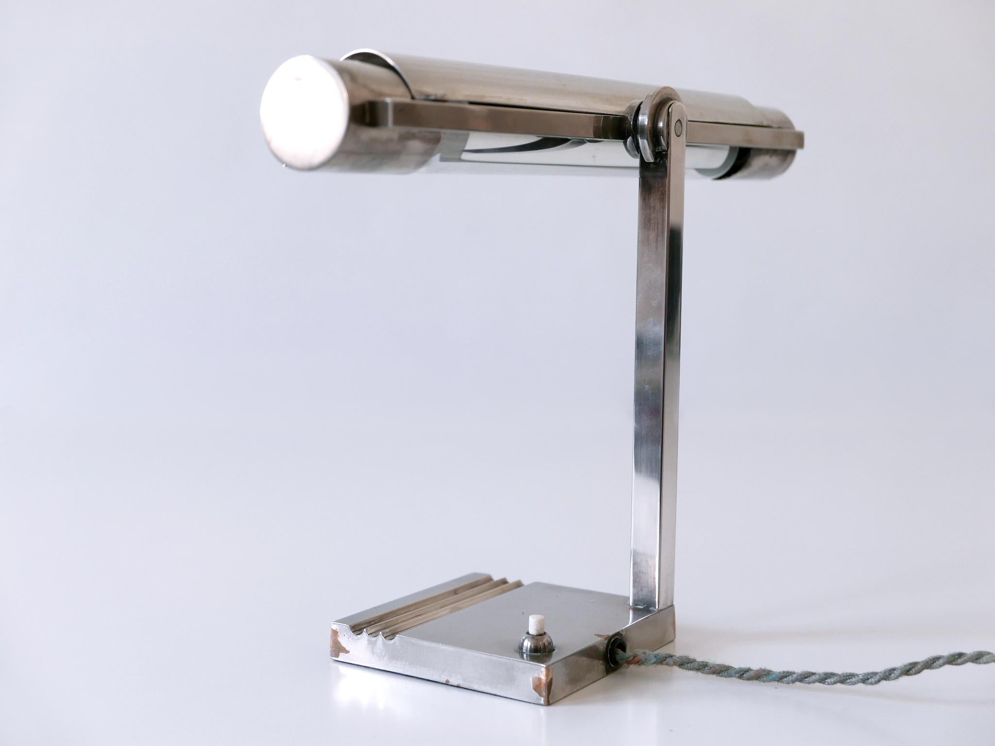 Adjustable Neolux Desk Lamp by Louis Dernier & Hamlyn Limited England 1930s For Sale 8