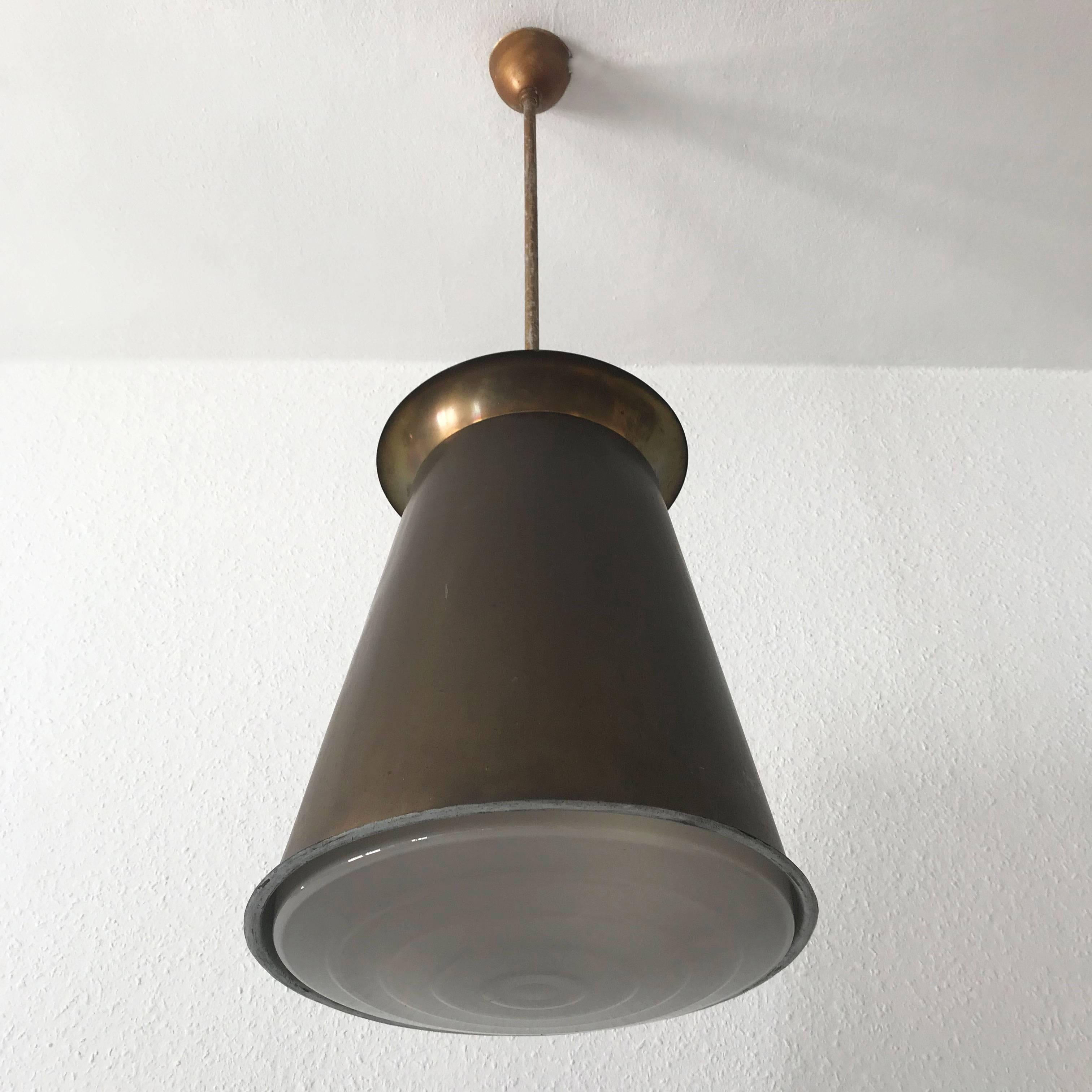 Exceptional Bauhaus Pendant Lamp by Adolf Meyer for Zeiss Ikon, 1930s, Germany For Sale 3