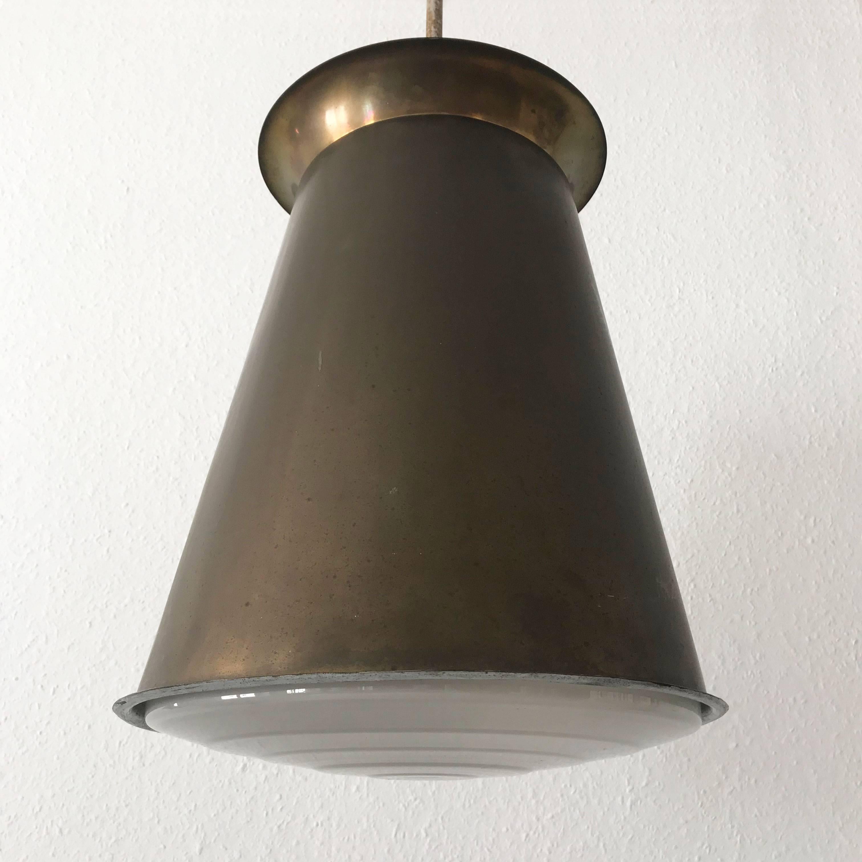 Exceptional Bauhaus Pendant Lamp by Adolf Meyer for Zeiss Ikon, 1930s, Germany For Sale 4
