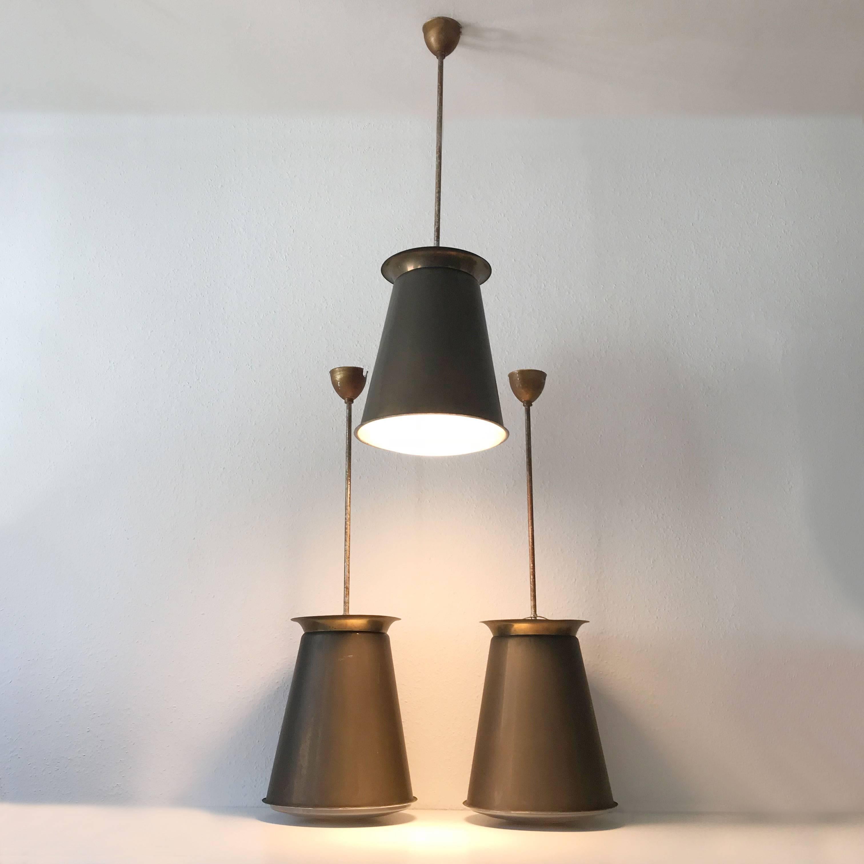 Exceptionnelle lampe suspendue Bauhaus d'Adolf Meyer pour Zeiss Ikon, années 1930, Allemagne en vente 9