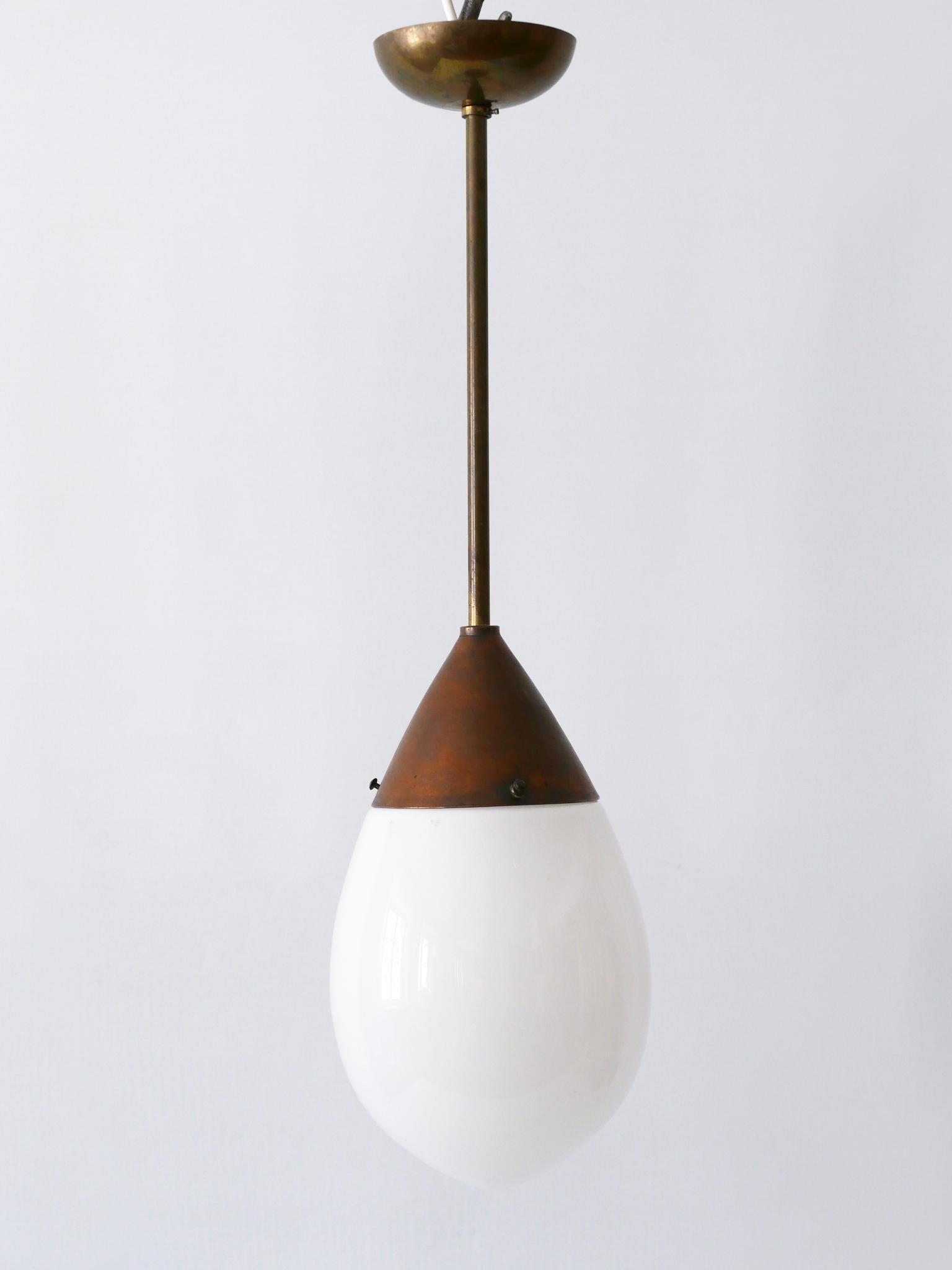 Exceptionnelle lampe suspendue ou lampe suspendue Bauhaus en forme de goutte d'eau par Siemens, années 1920, Allemagne en vente 5