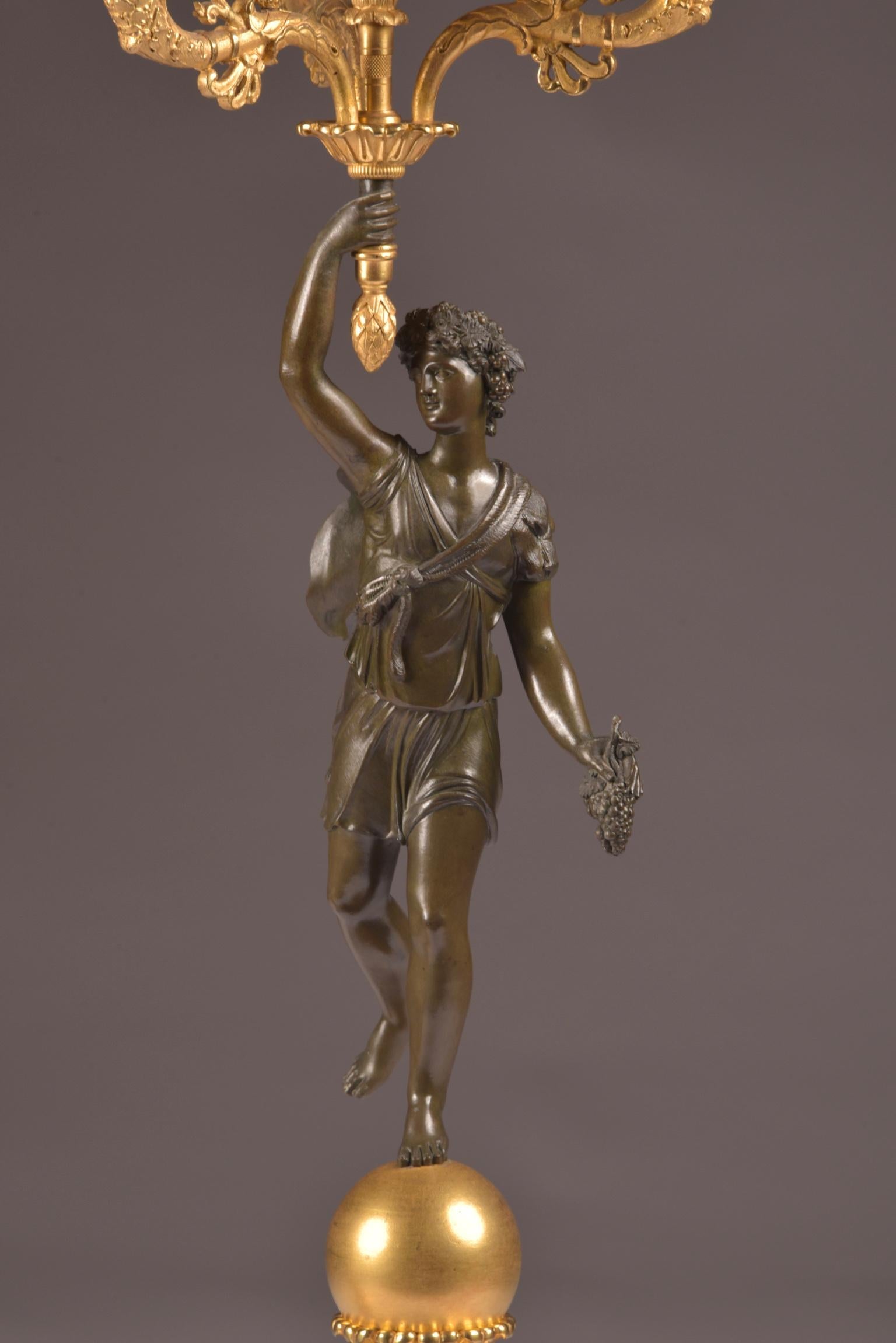 Außergewöhnlich schöner Kandelaber:: Pierre-Philippe Thomire zugeschrieben:: 1810 (Vergoldet)