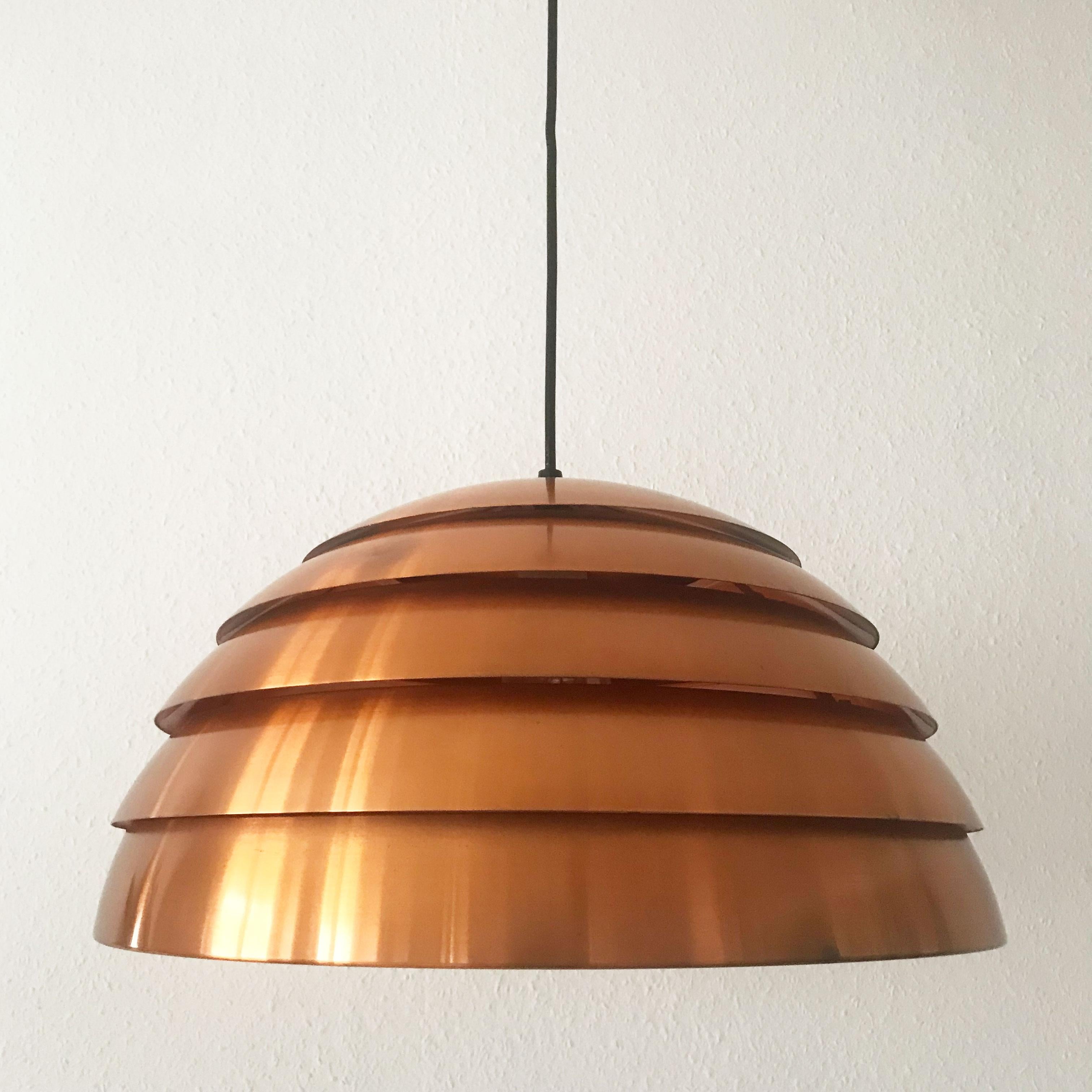 Laiton Exceptionnelle lampe suspendue en forme de ruche de Hans-Agne Jakobsson, Suède, années 1960 en vente