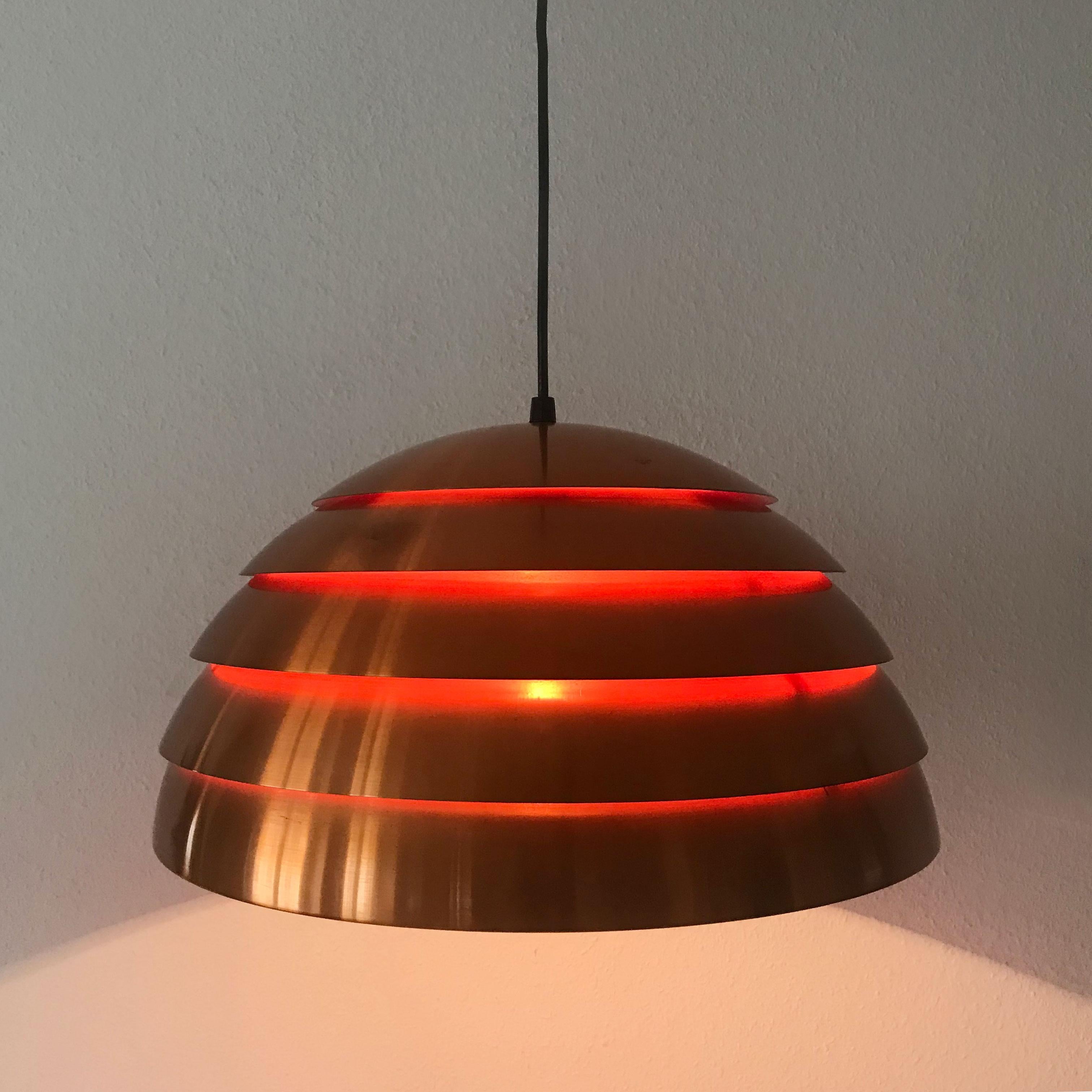 Exceptionnelle lampe suspendue en forme de ruche de Hans-Agne Jakobsson, Suède, années 1960 en vente 1