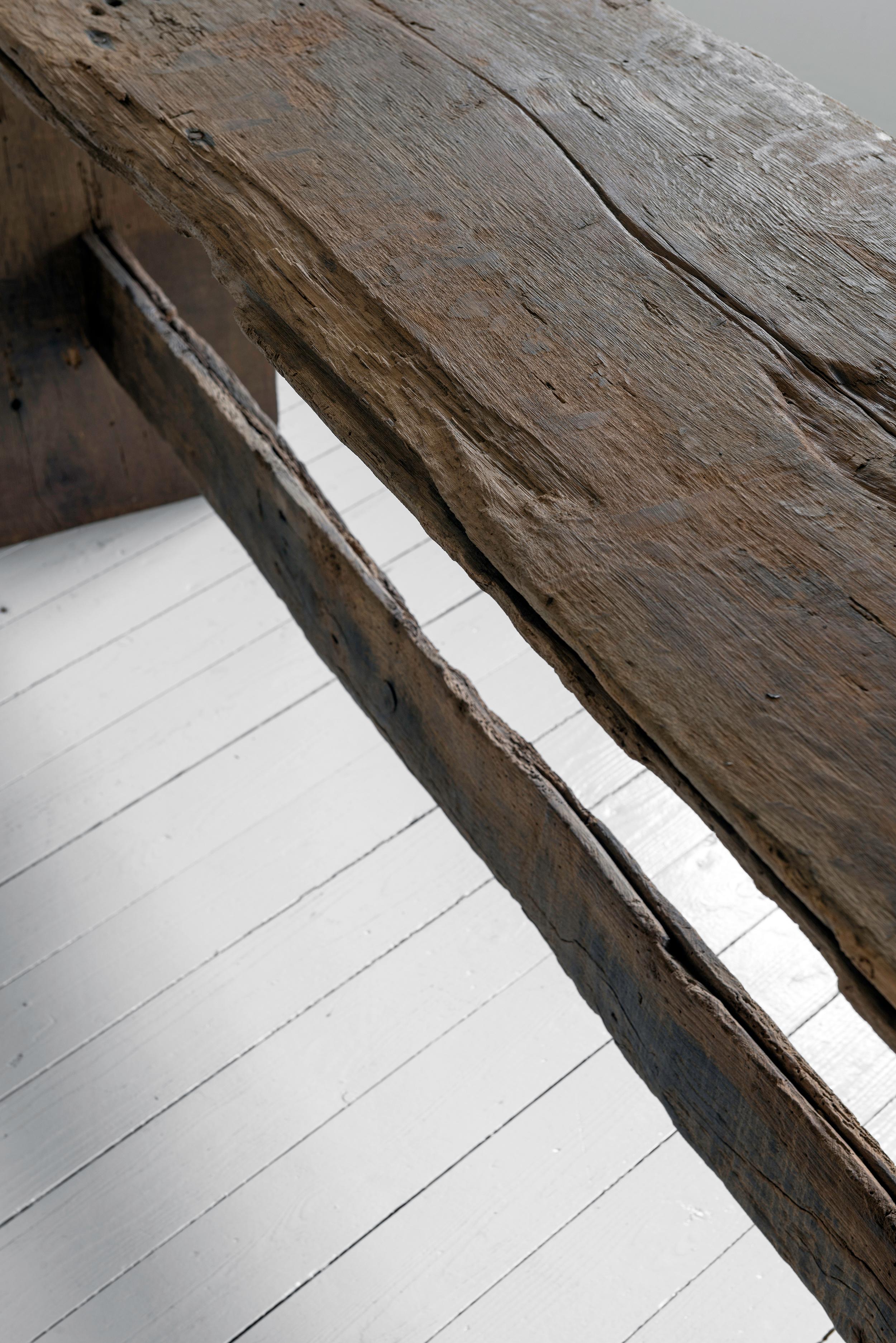 Exceptionnelle table console rustique minimale en chêne sur mesure en vente 5