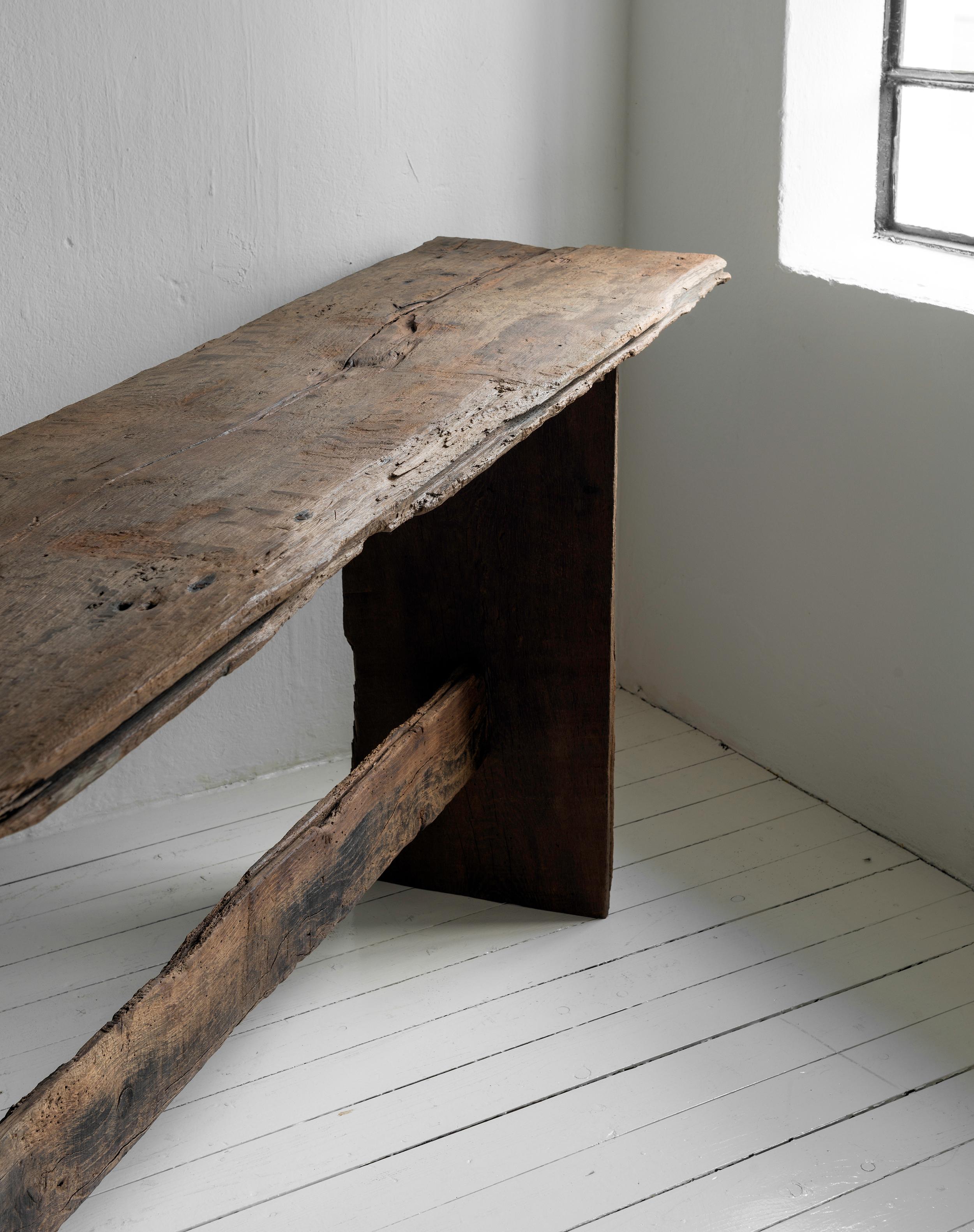 XXIe siècle et contemporain Exceptionnelle table console rustique minimale en chêne sur mesure en vente