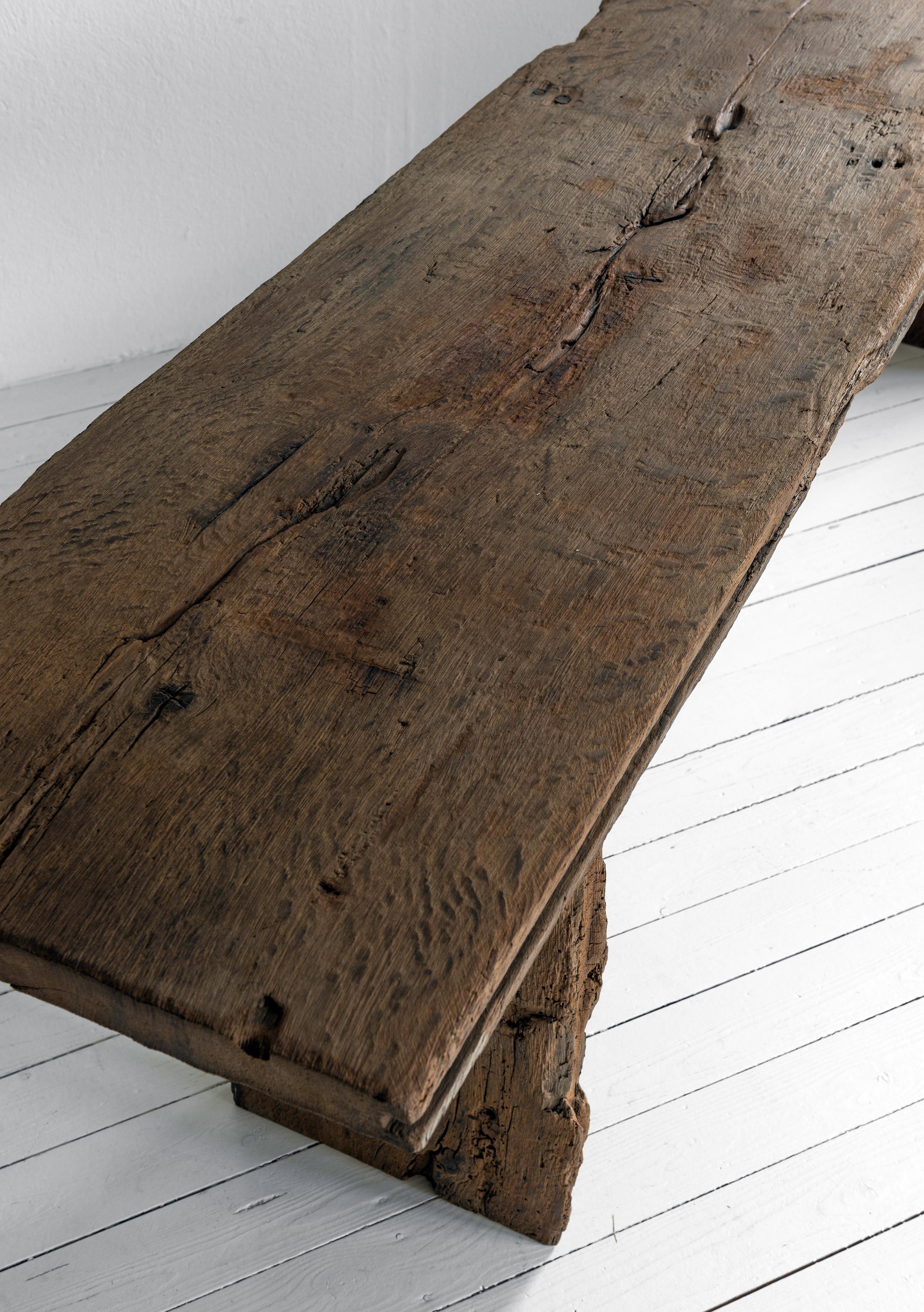 Exceptionnelle table console rustique minimale en chêne sur mesure en vente 1