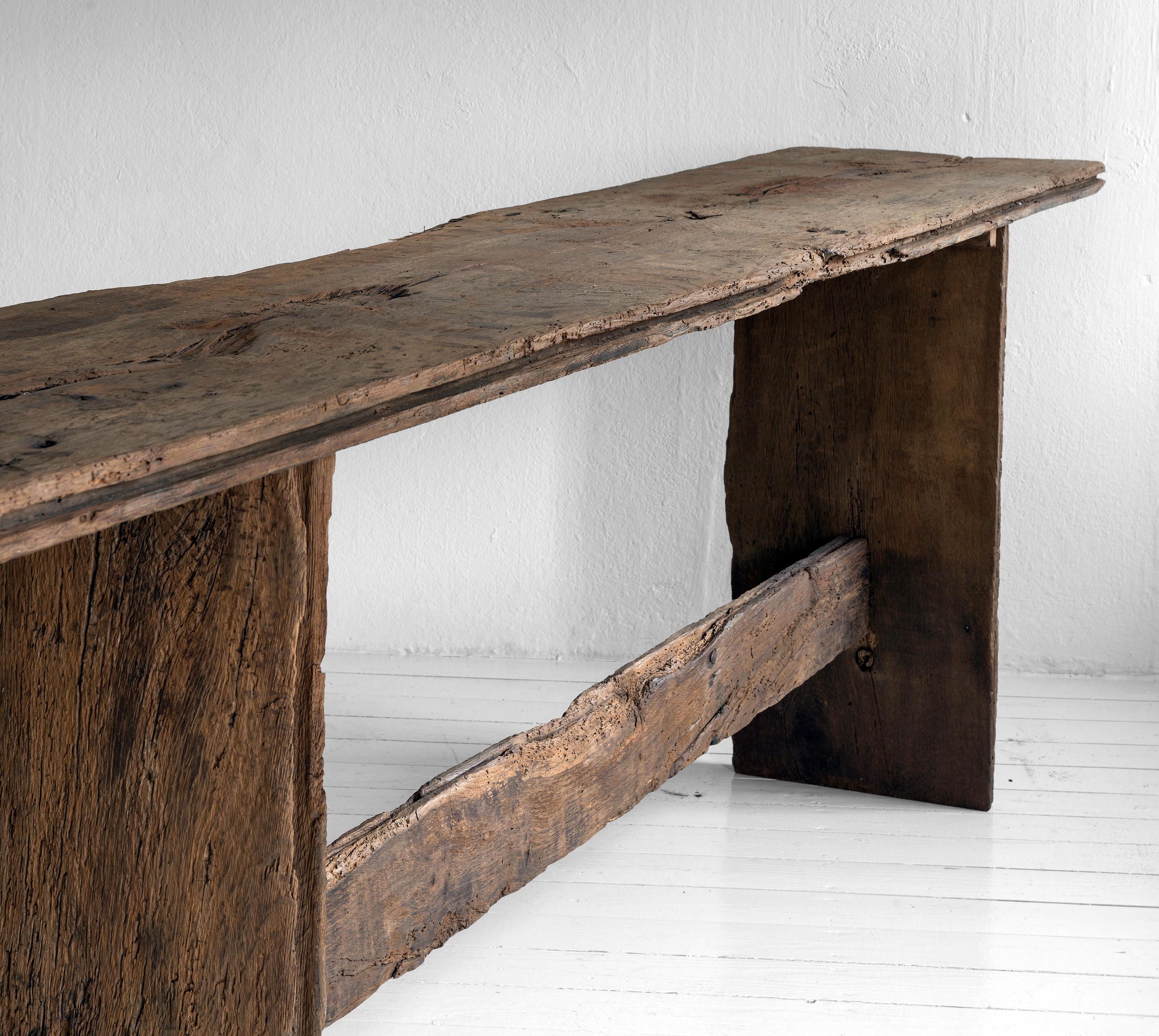 Exceptionnelle table console rustique minimale en chêne sur mesure en vente 2