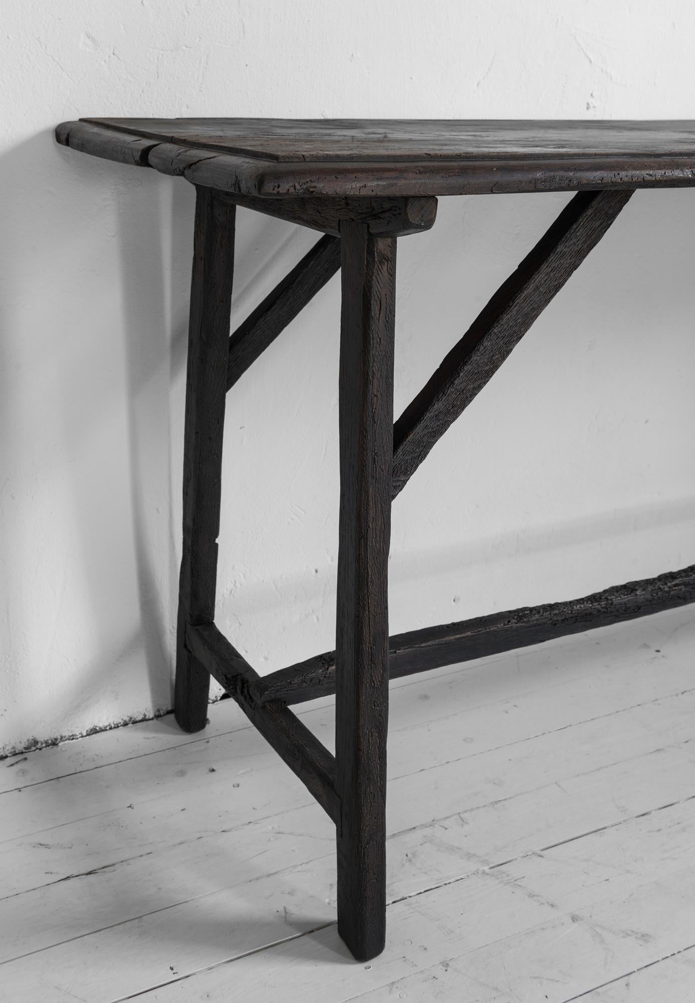 Exceptional Black Brown 18th Century Minimalistic Console Table 8