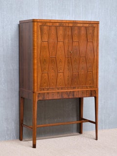 Eccezionale mobile Bo Lindahl in noce e palissandro intarsiato, Svezia, 1953