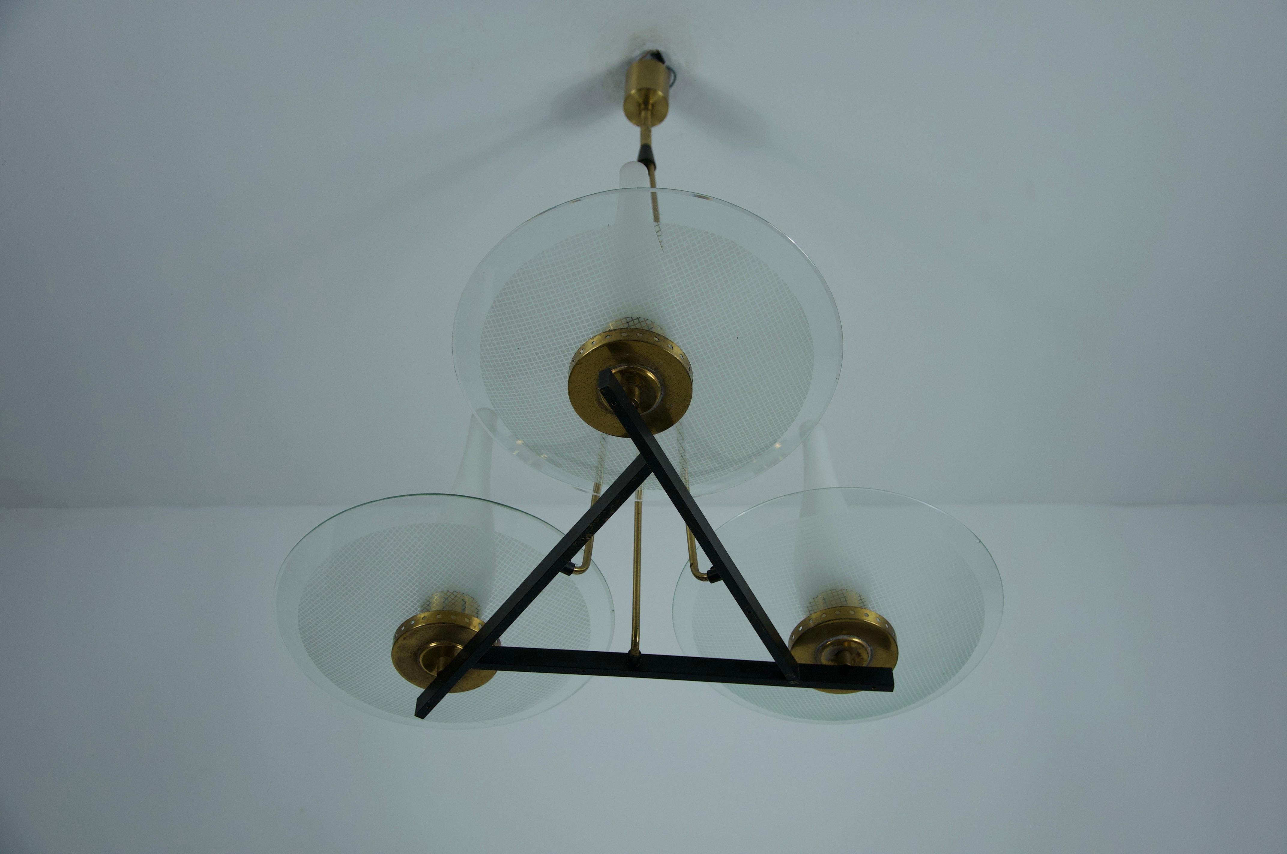 Exceptionnel lustre en laiton et verre de Stilnovo, années 1960, Italie en vente 7