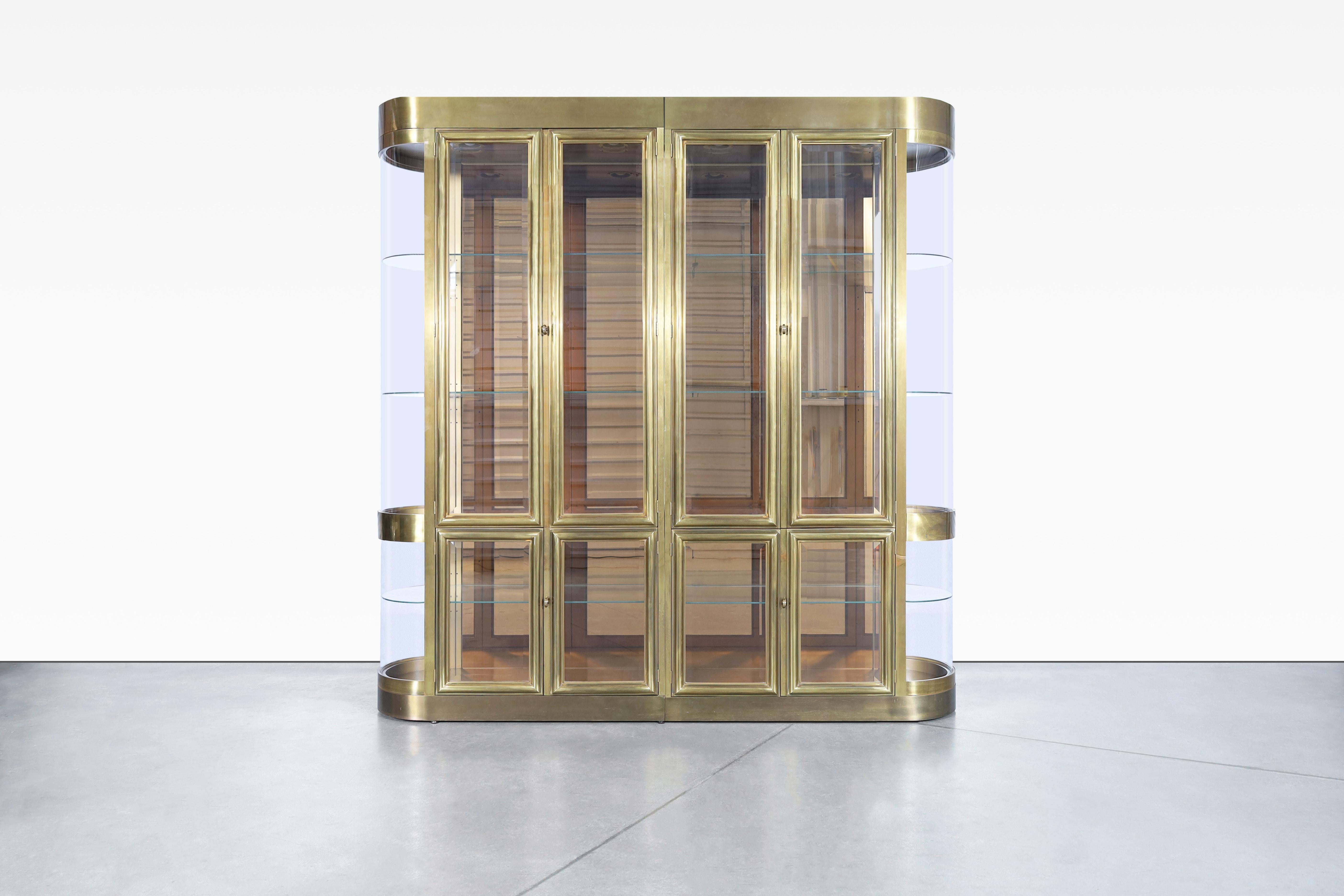 Exceptional Brass Vitrines Cabinets by Mastercraft 2