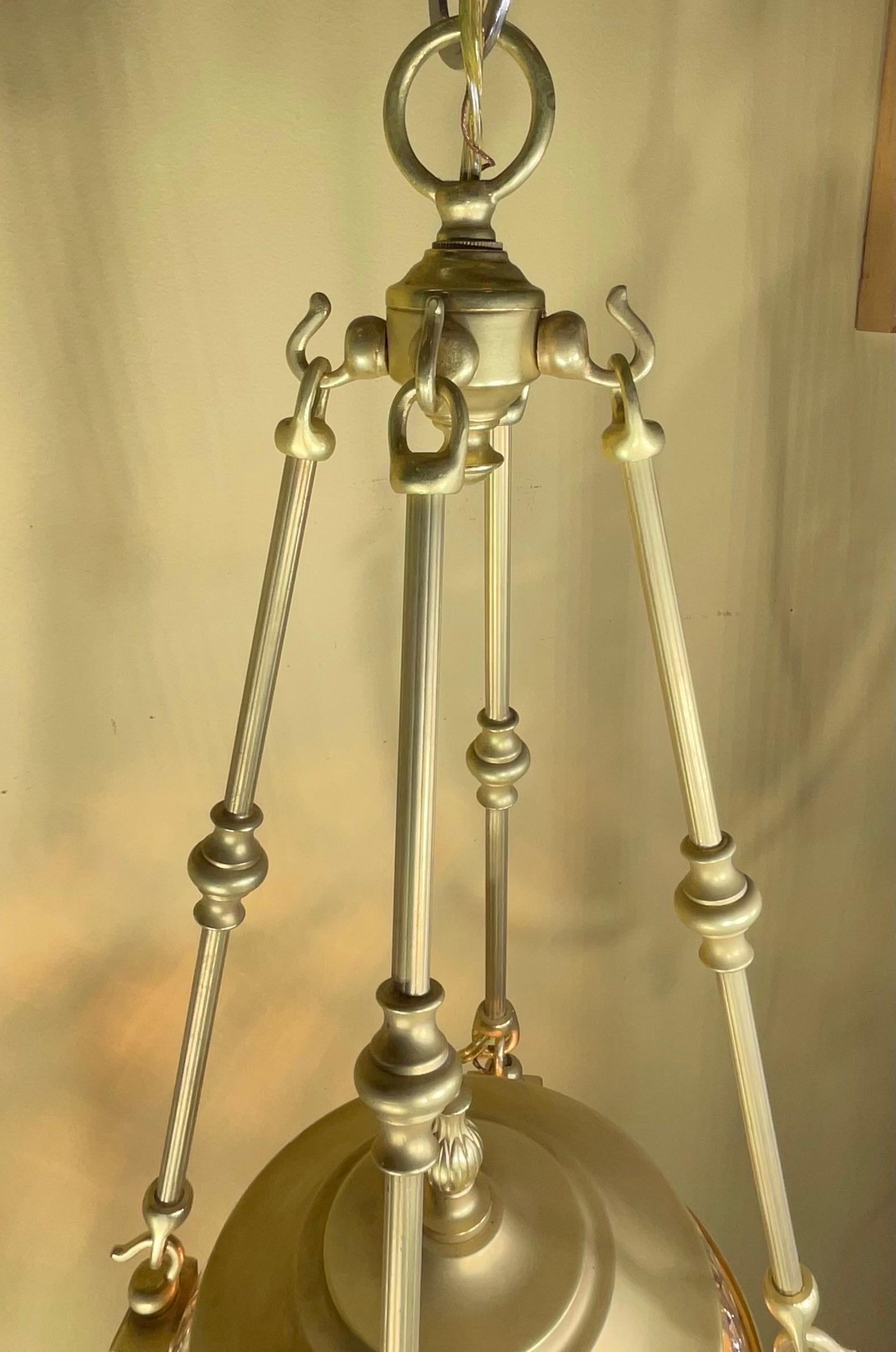 Excepcional lámpara colgante de bronce y cristal para vestíbulo Siglo XXI y contemporáneo en venta