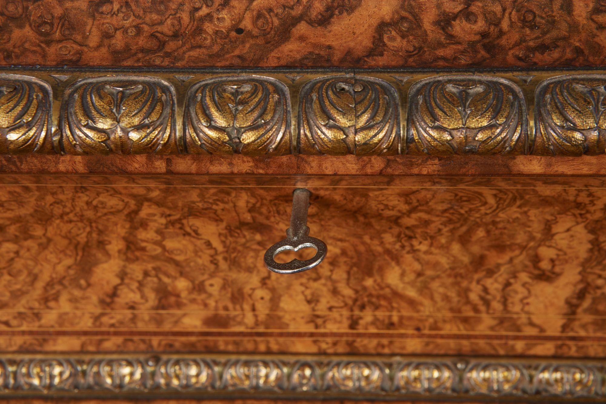 Exceptional Bronze Mounted Burl Caddy im Angebot 8