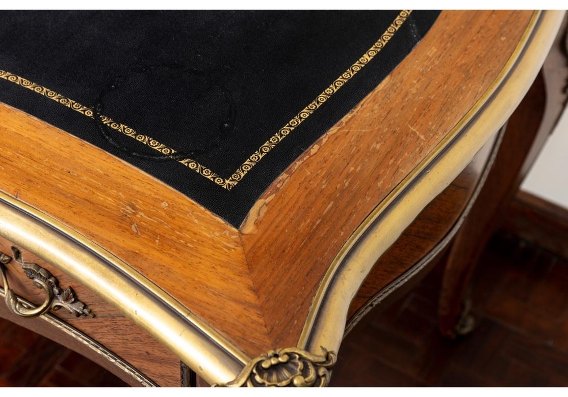 Bronzo Eccezionale tavolo da scrittura francese montato in bronzo in vendita