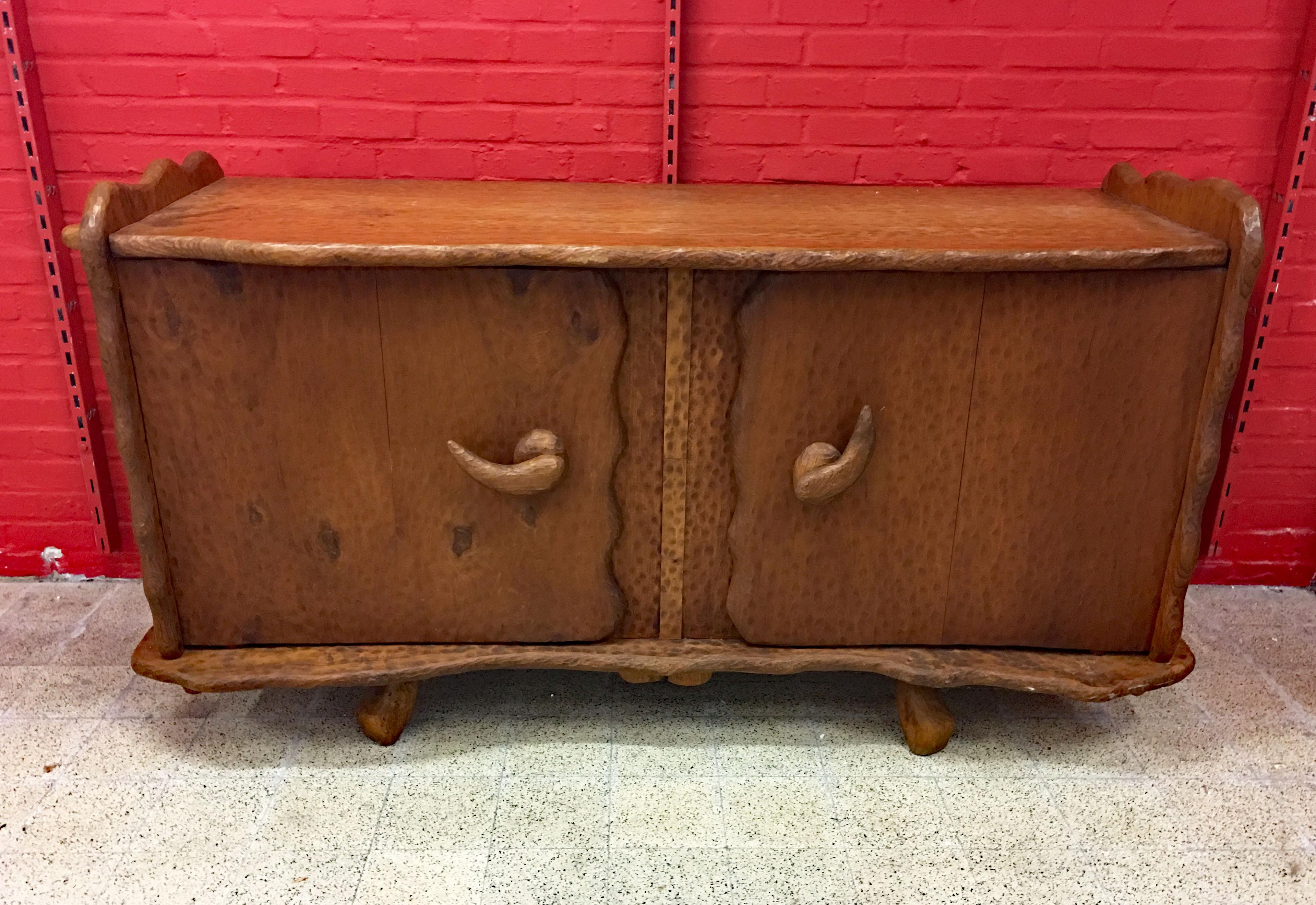 Exceptional Brutalist Furniture in Solid Elm circa 1950, Work with Gouge For Sale 13