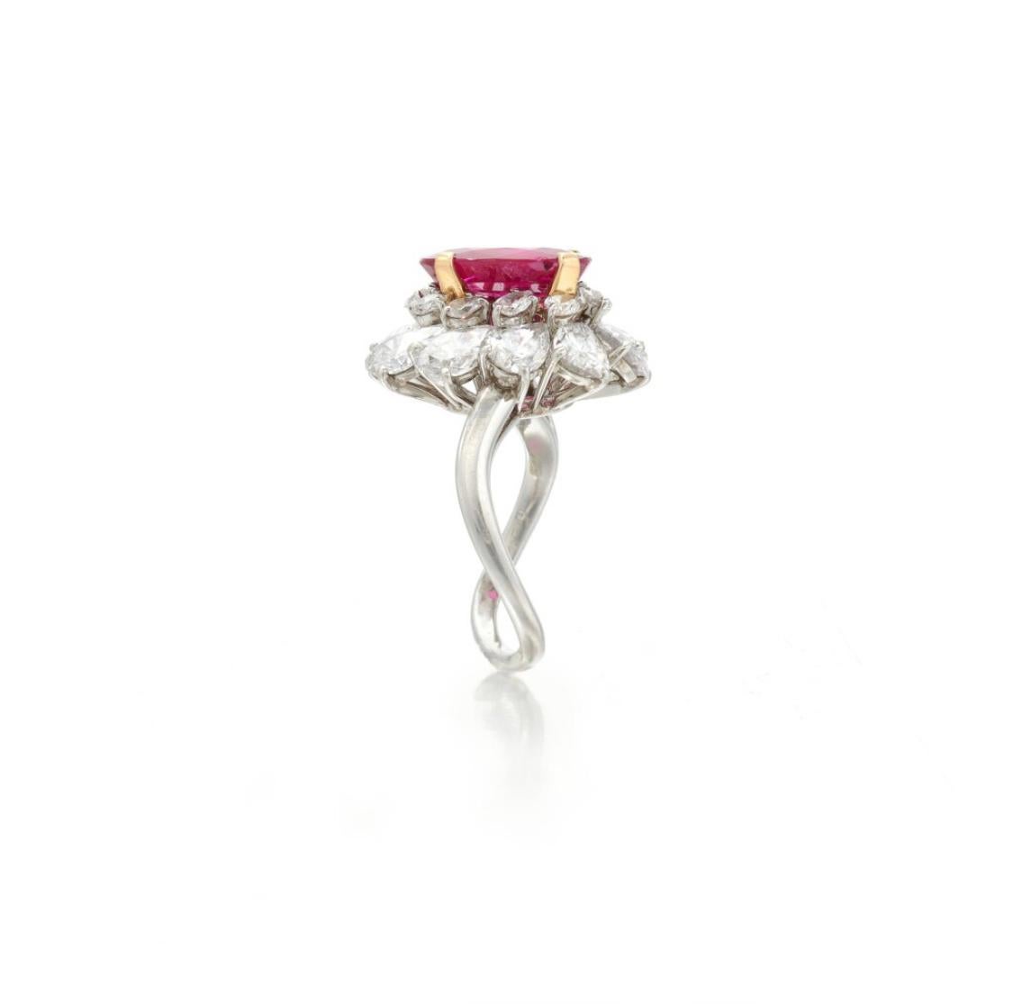 Exceptional  Bulgari Burma No Heat Ruby and Diamond Ring Ballerina 1960`s In Excellent Condition For Sale In Milano, IT