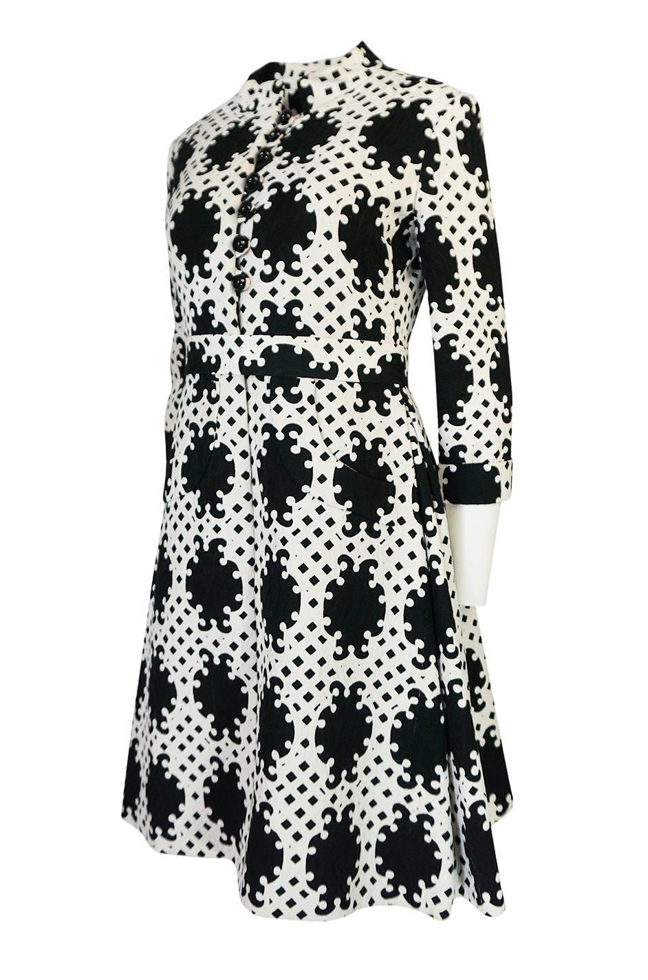 Exceptional c1966 Donald Brooks Graphic Black & White Dress In Excellent Condition In Rockwood, ON