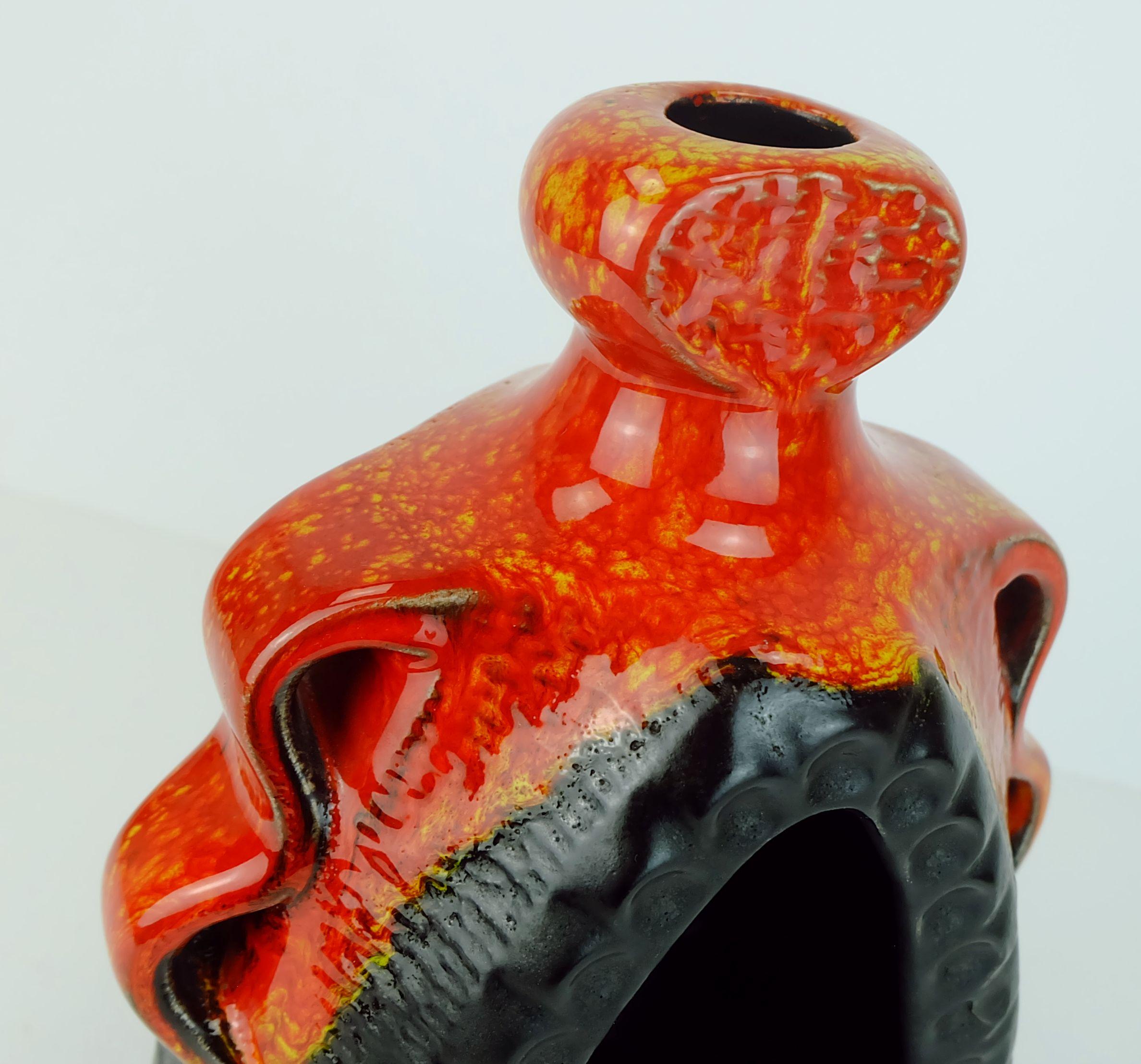 eccezionale portacandele in ceramica della baia Model No. 319 25 arancione e nero in vendita 1