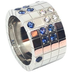 Exceptional Cartier Ring in 18 Karat White Gold with Sapphires and Diamonds