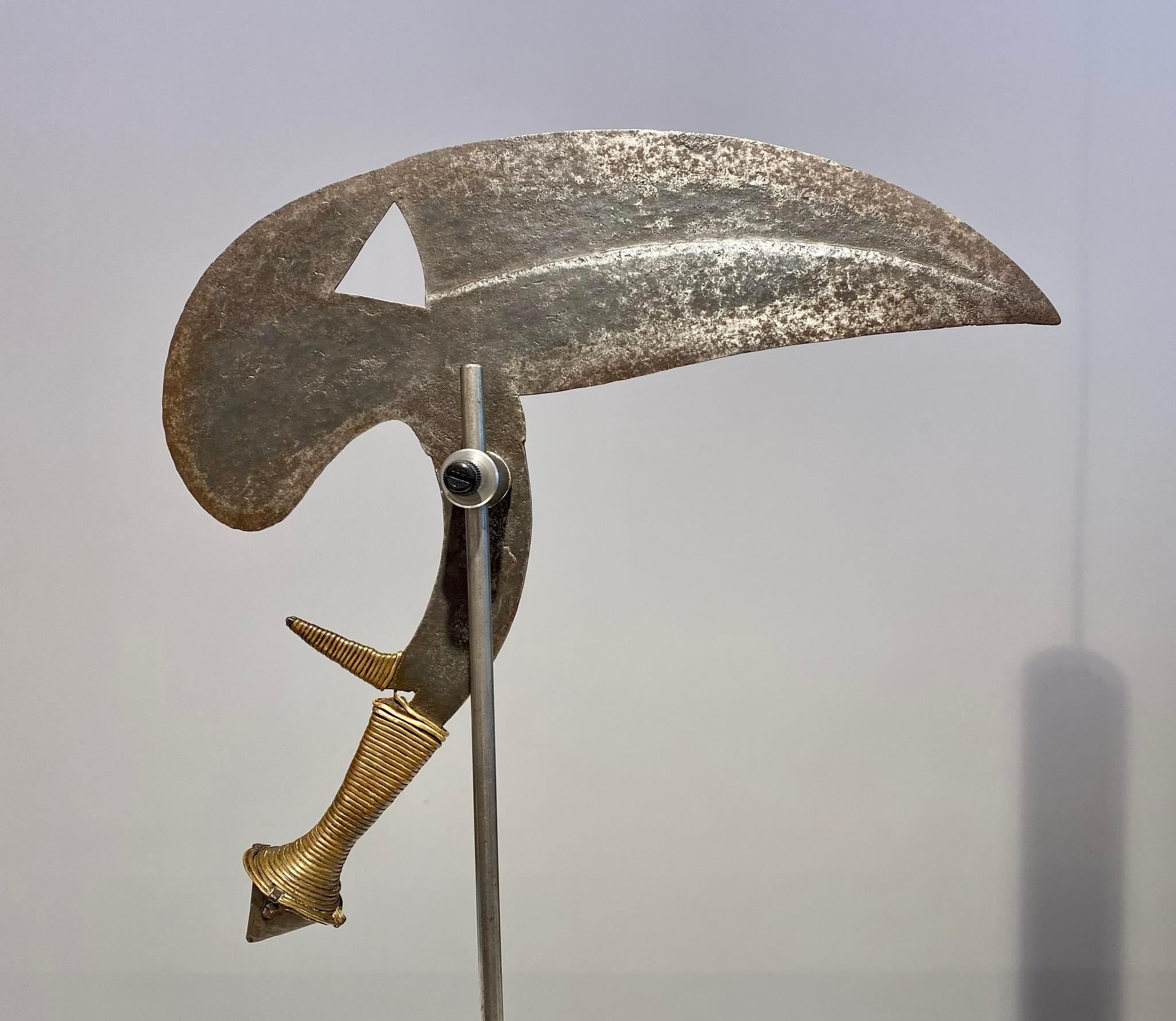 XIXe siècle Exceptionnel couteau de cérémonie Kota Gabon non Congo People Type Onzil Musele Osele en vente