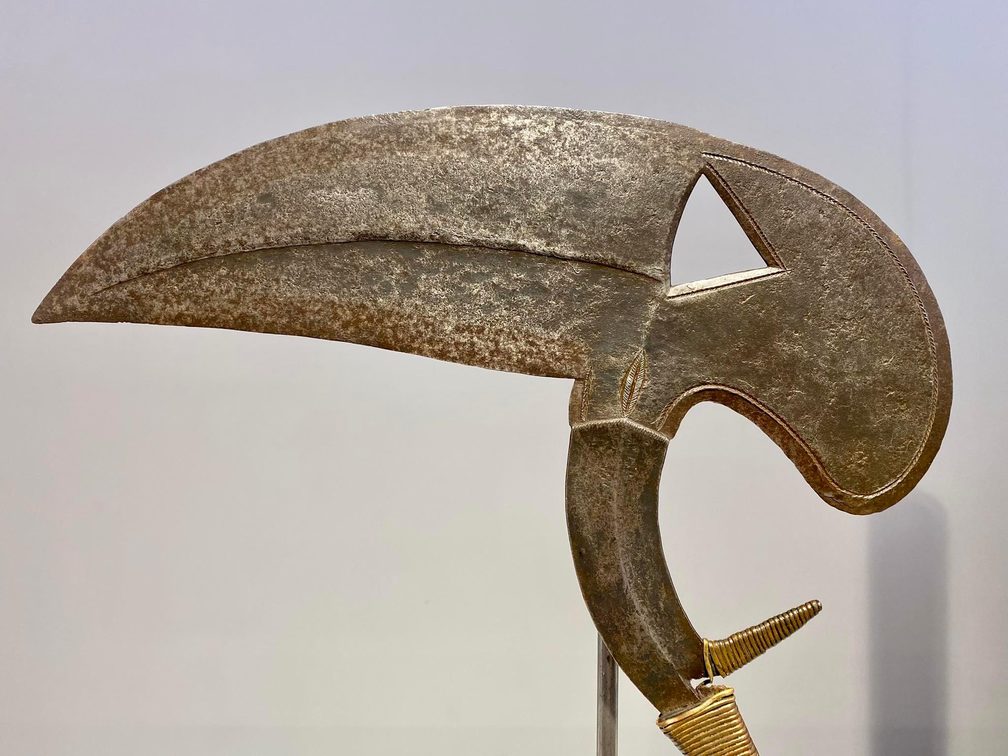 Exceptionnel couteau de cérémonie Kota Gabon non Congo People Type Onzil Musele Osele en vente 3