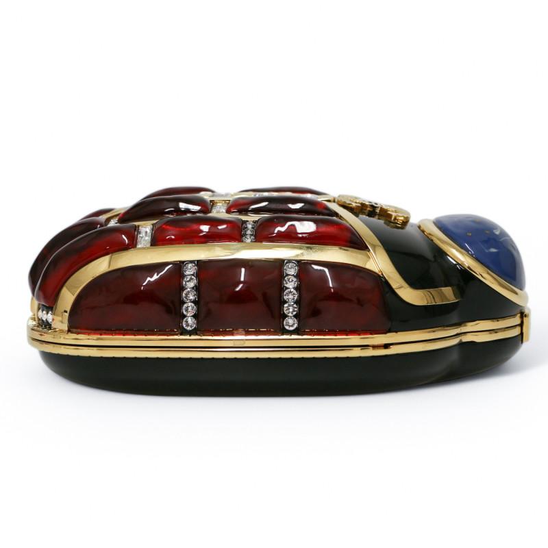 Women's or Men's Exceptional Chanel Paris New York 2019 Scarab Minaudière For Sale