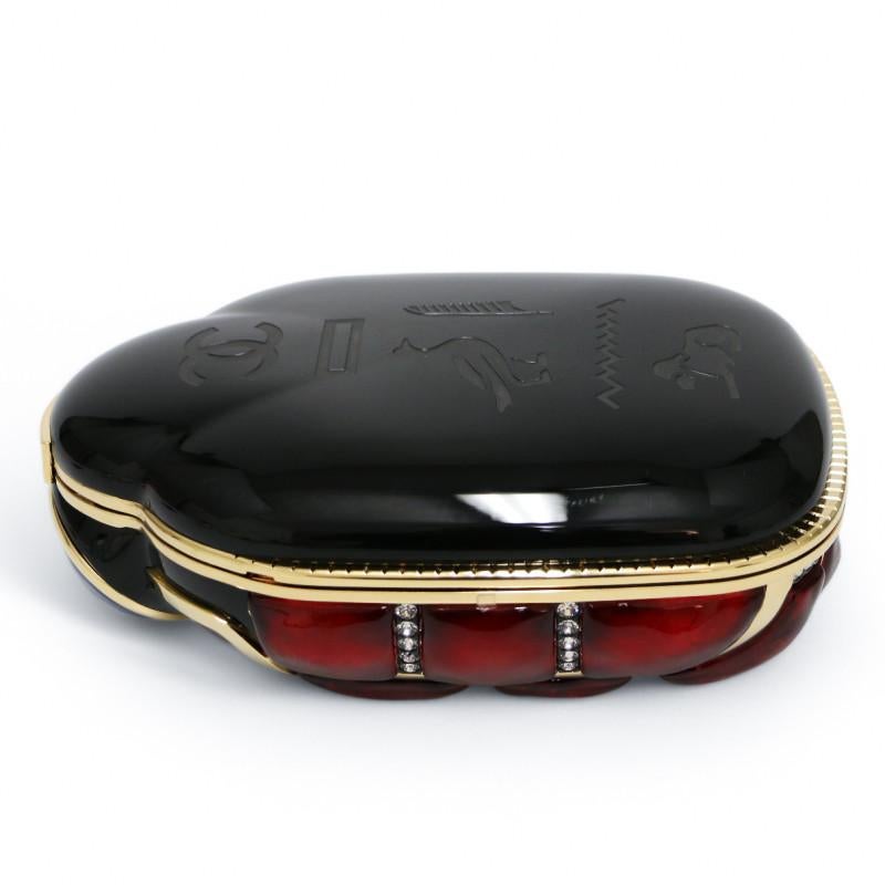 Exceptional Chanel Paris New York 2019 Scarab Minaudière For Sale 3