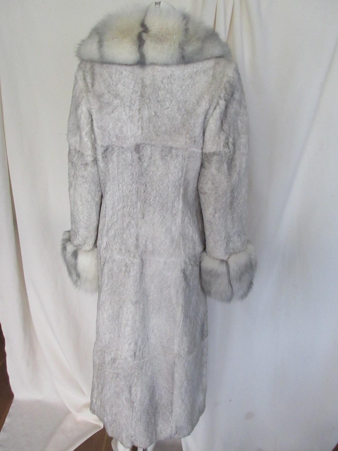 Exceptionnel Chinchilla Fox Sable Fur Coat Unisexe en vente