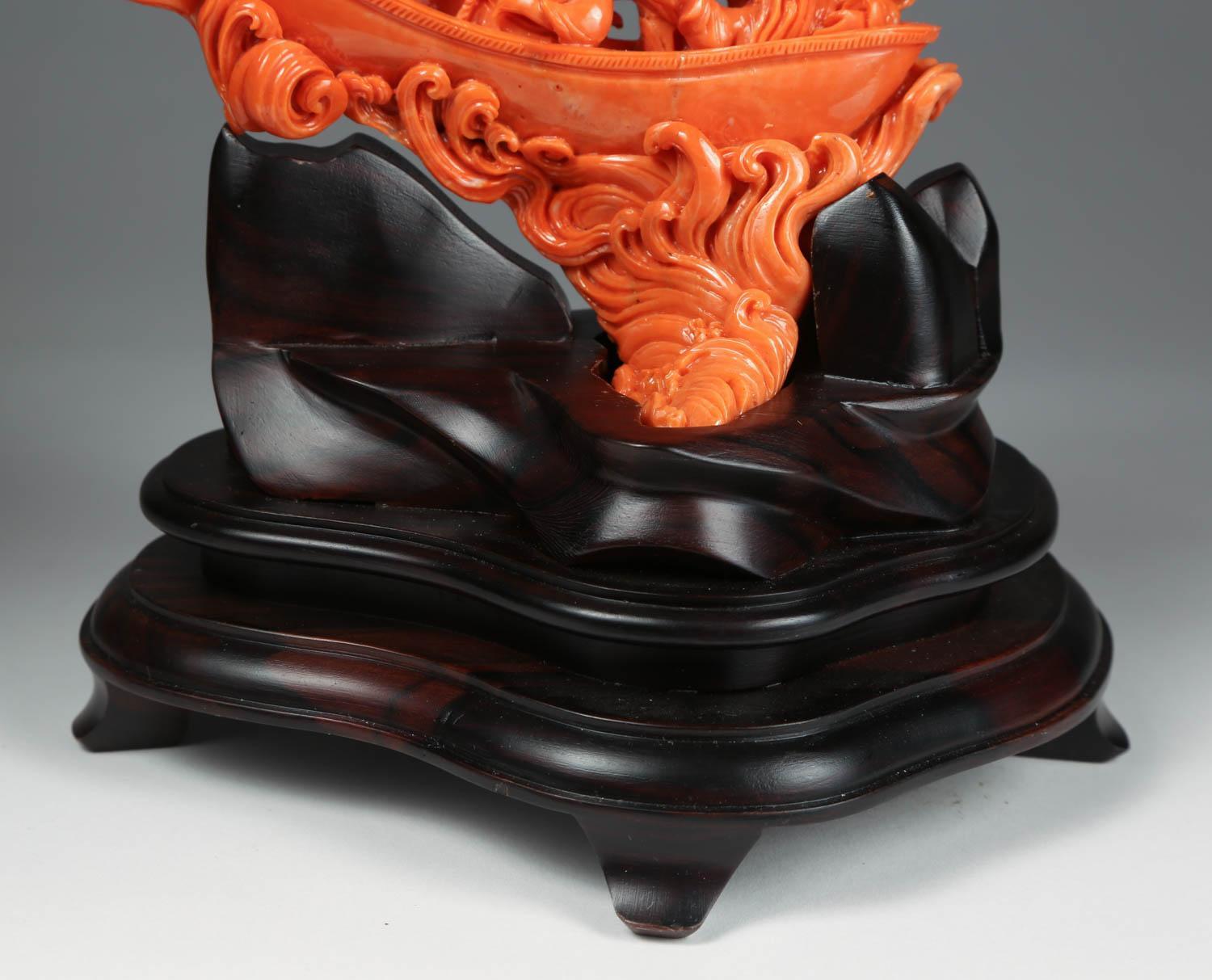 Exceptional Chinese Carved Coral Boat with Sailors In Good Condition In New York, NY