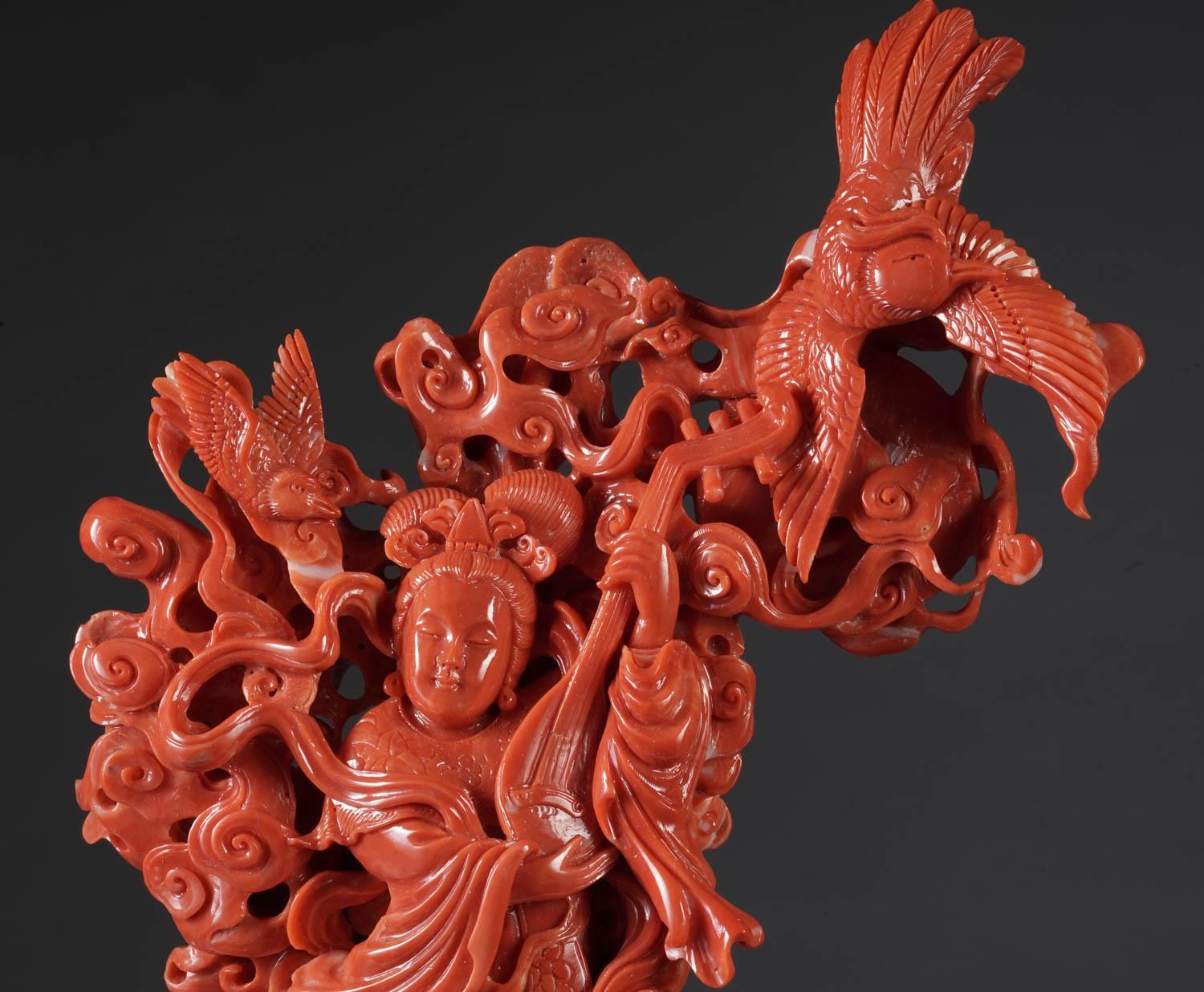 Exceptional Chinese Carved Coral Figural Group of a Guanyin Kwan Yin Phoenix In Excellent Condition For Sale In New York, NY