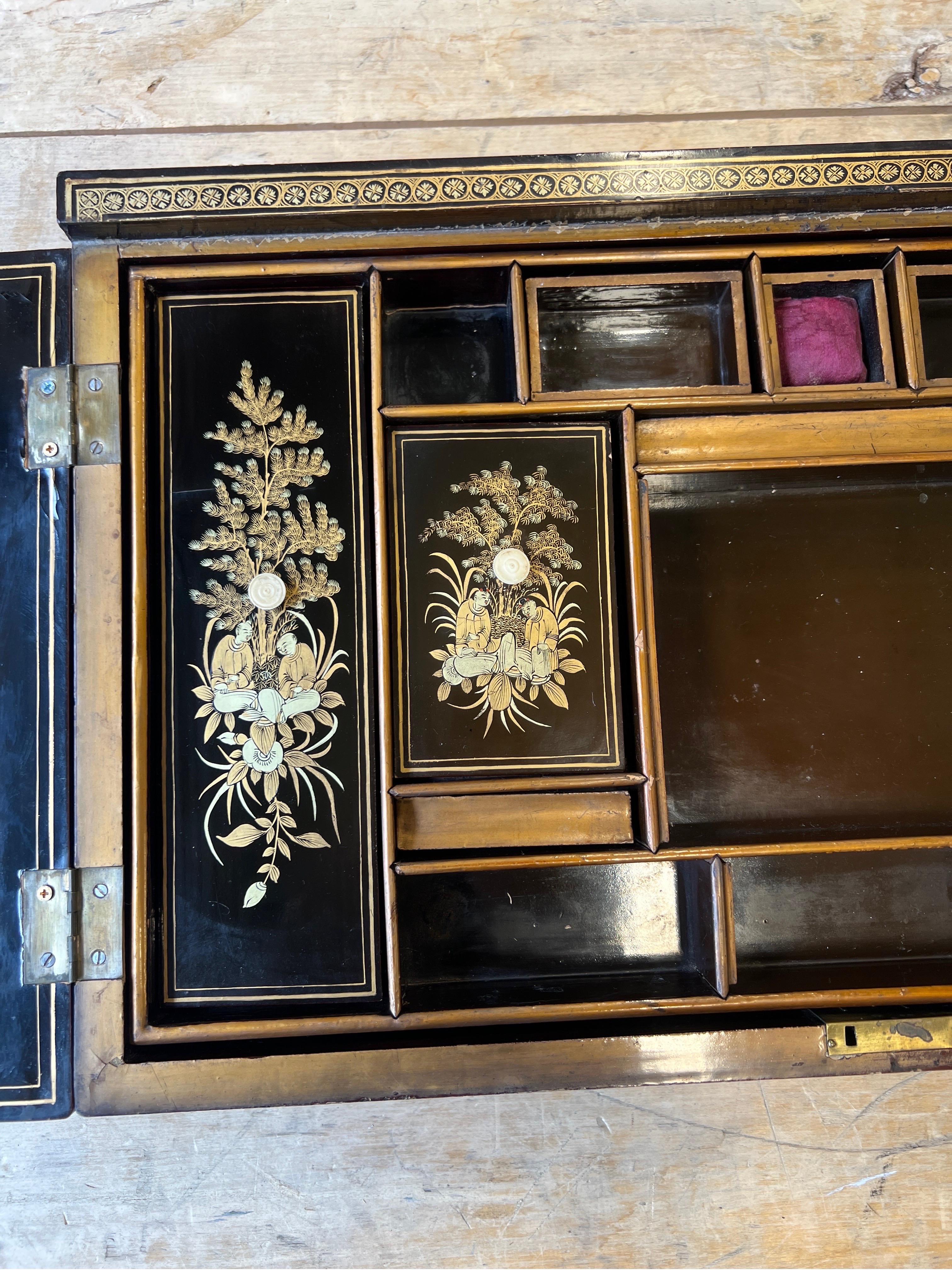 19th Century Exceptional Chinese Export Gilt Black Lacquer Chinoiserie Decorated Lap Desk  For Sale