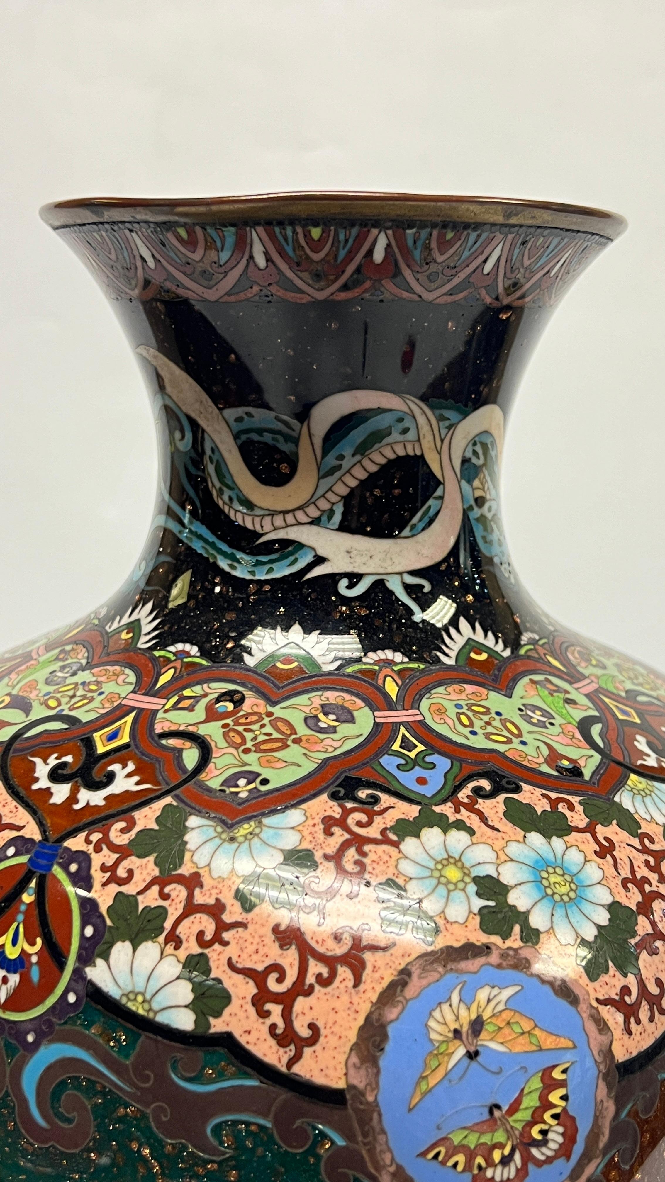 Exceptional Chinese or Japanese Cloisonne Vase Depicting Dragons 12