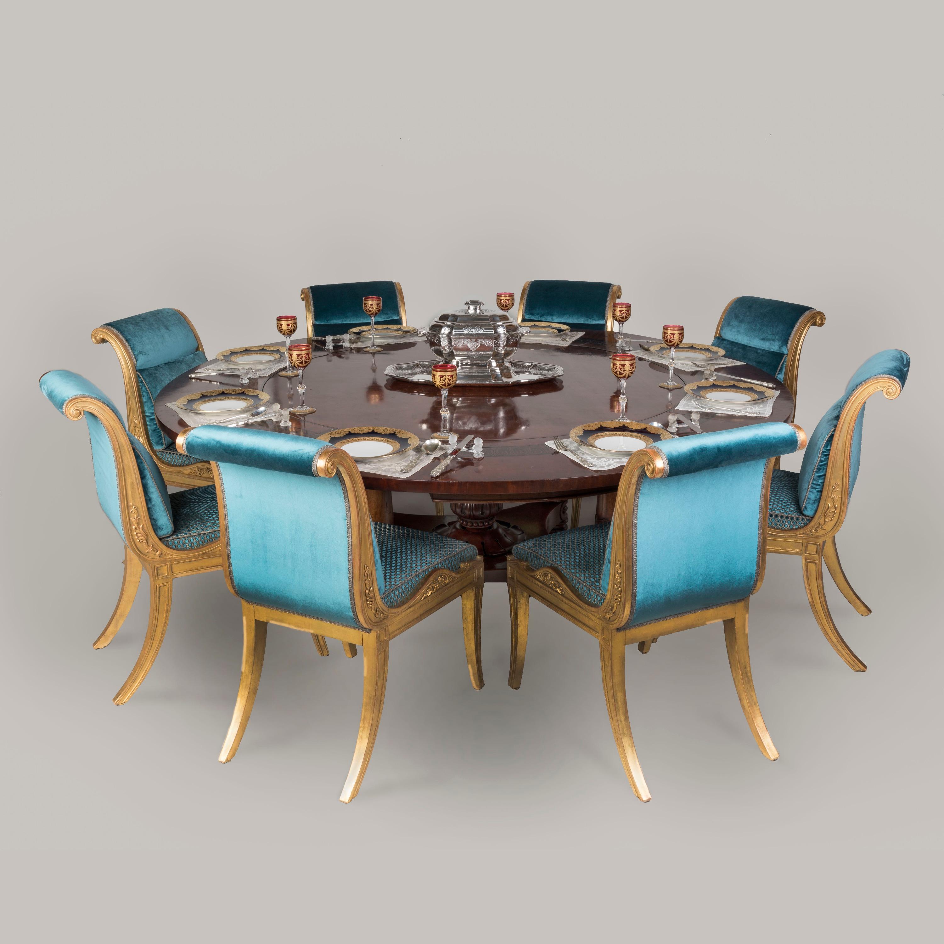 XIXe siècle Exceptionnelle table à manger circulaire extensible en acajou d'époque Régence en vente